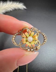 Antique 9ct Gold Edwardian era Enamel & Pearl Sunflower Floral Pendant Necklace