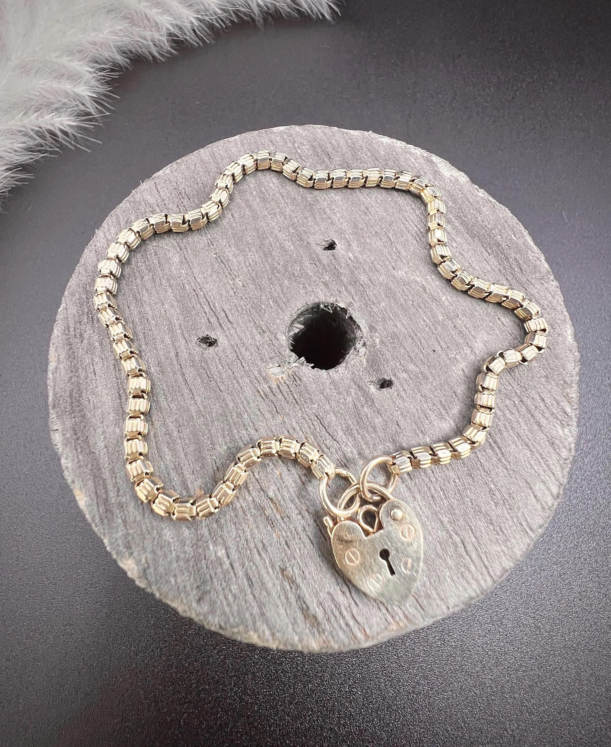 da uomo o donna Antique 9ct Gold, Edwardian Fancy Snake Box Link Bracelet with Heart Padlock in vendita