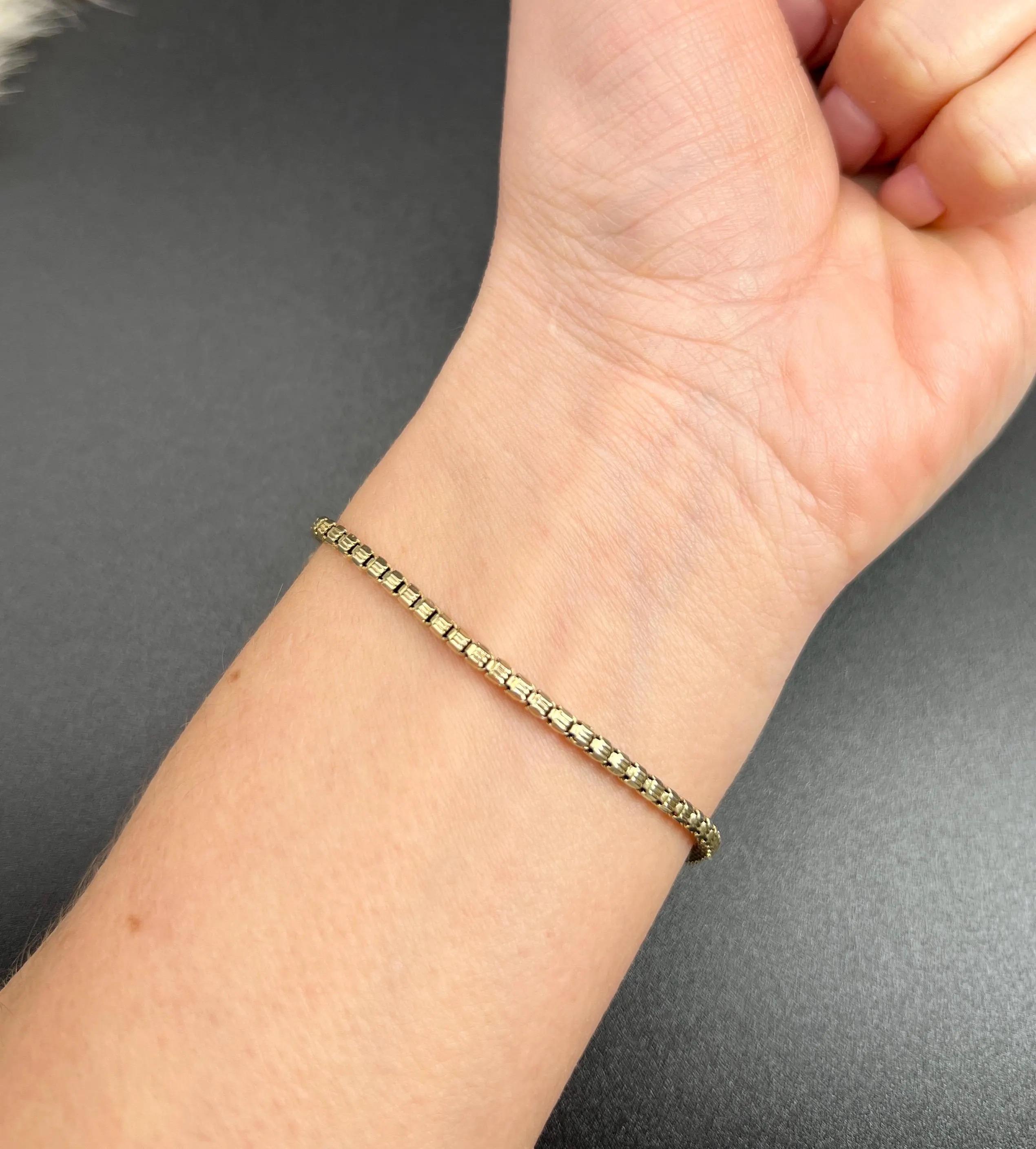 Édouardien Bracelet ancien en or 9ct, de style édouardien, à maillons serpents fantaisie avec fermoir pivotant en vente