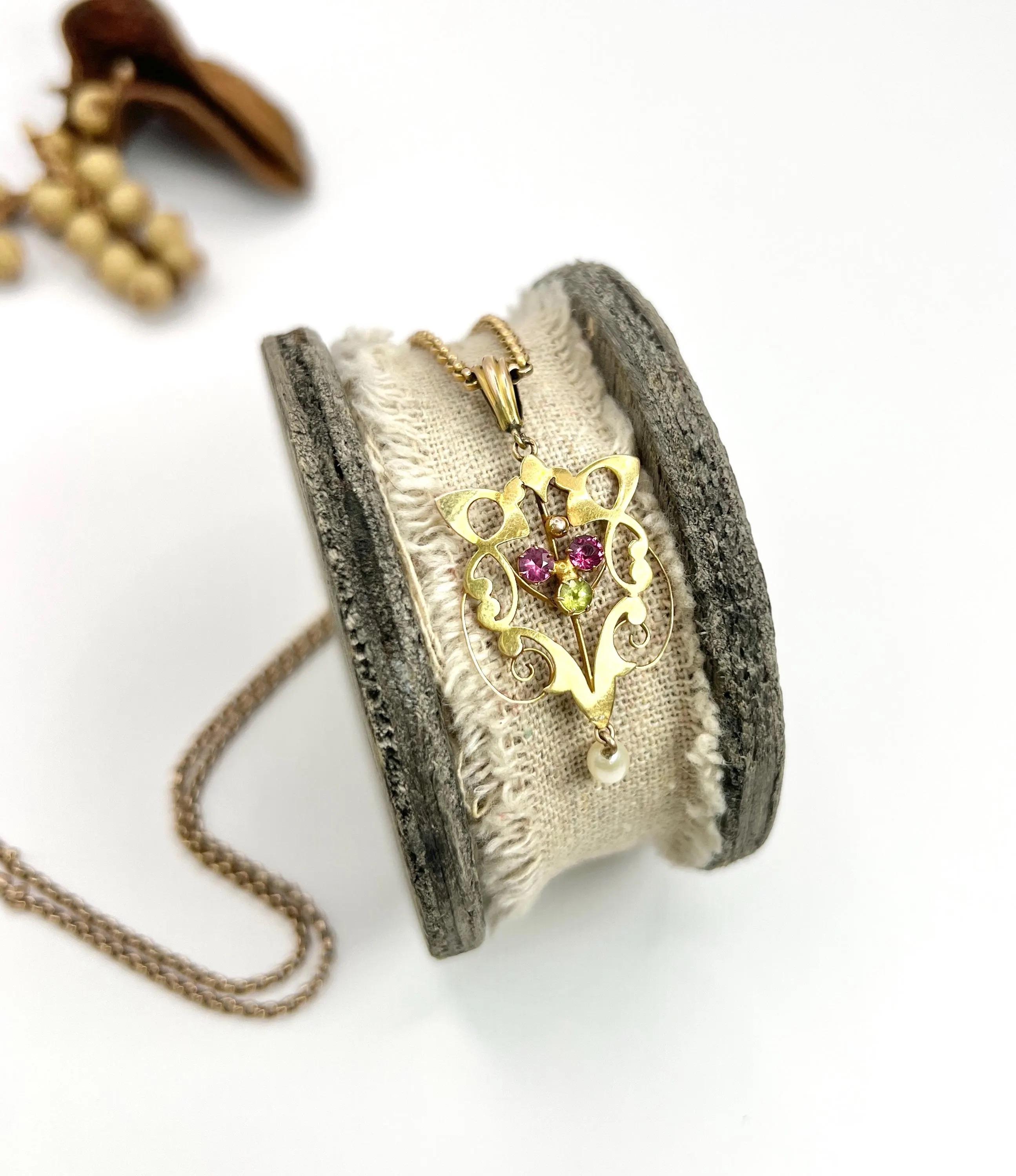 Antique 9ct Gold Edwardian Garnet Cultured Pearl & Peridot Suffragette Pendent For Sale 4