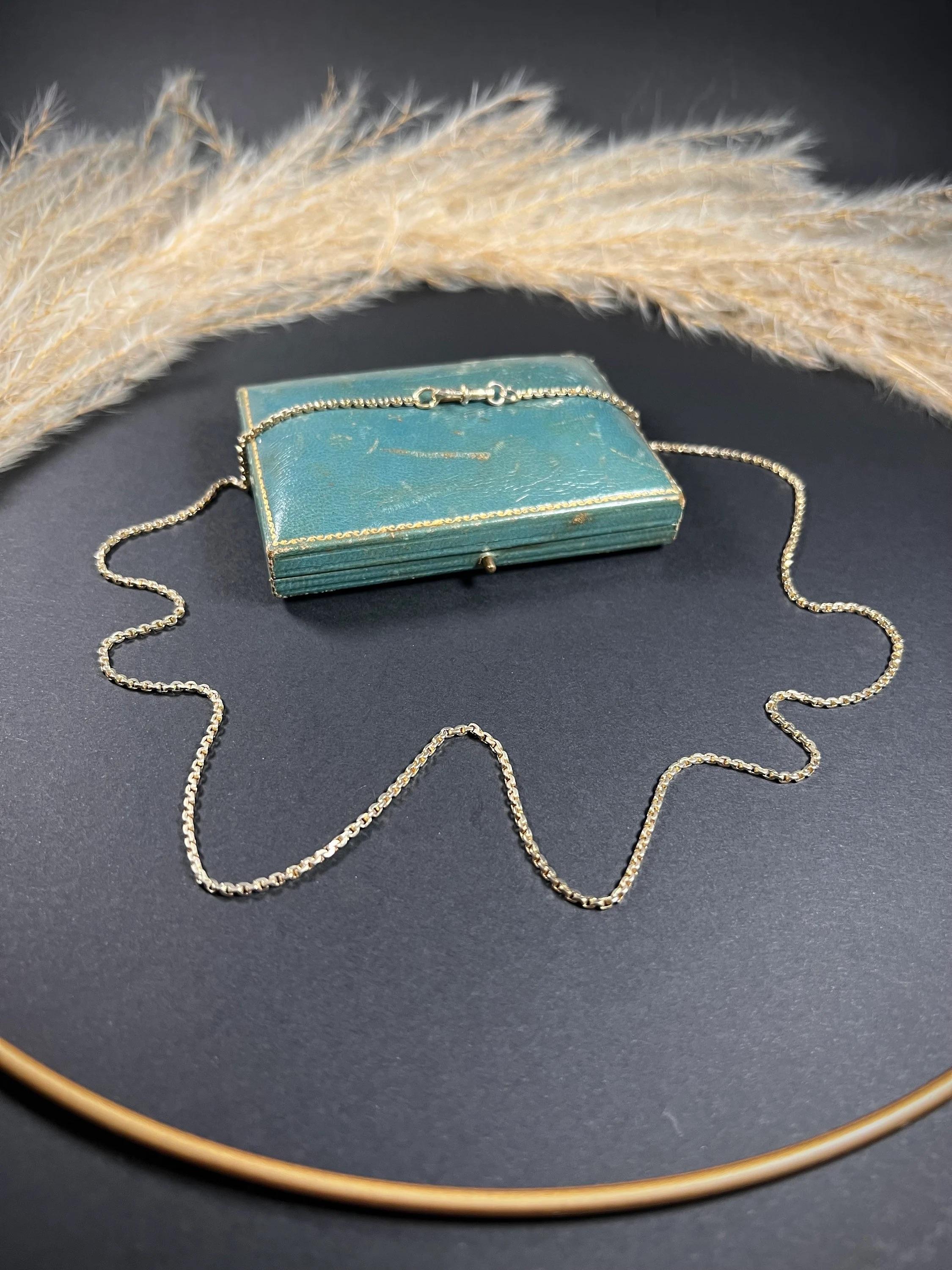 Chaîne longue en or 9ct Edwardian à maillons carrés Bon état - En vente à Brighton, GB