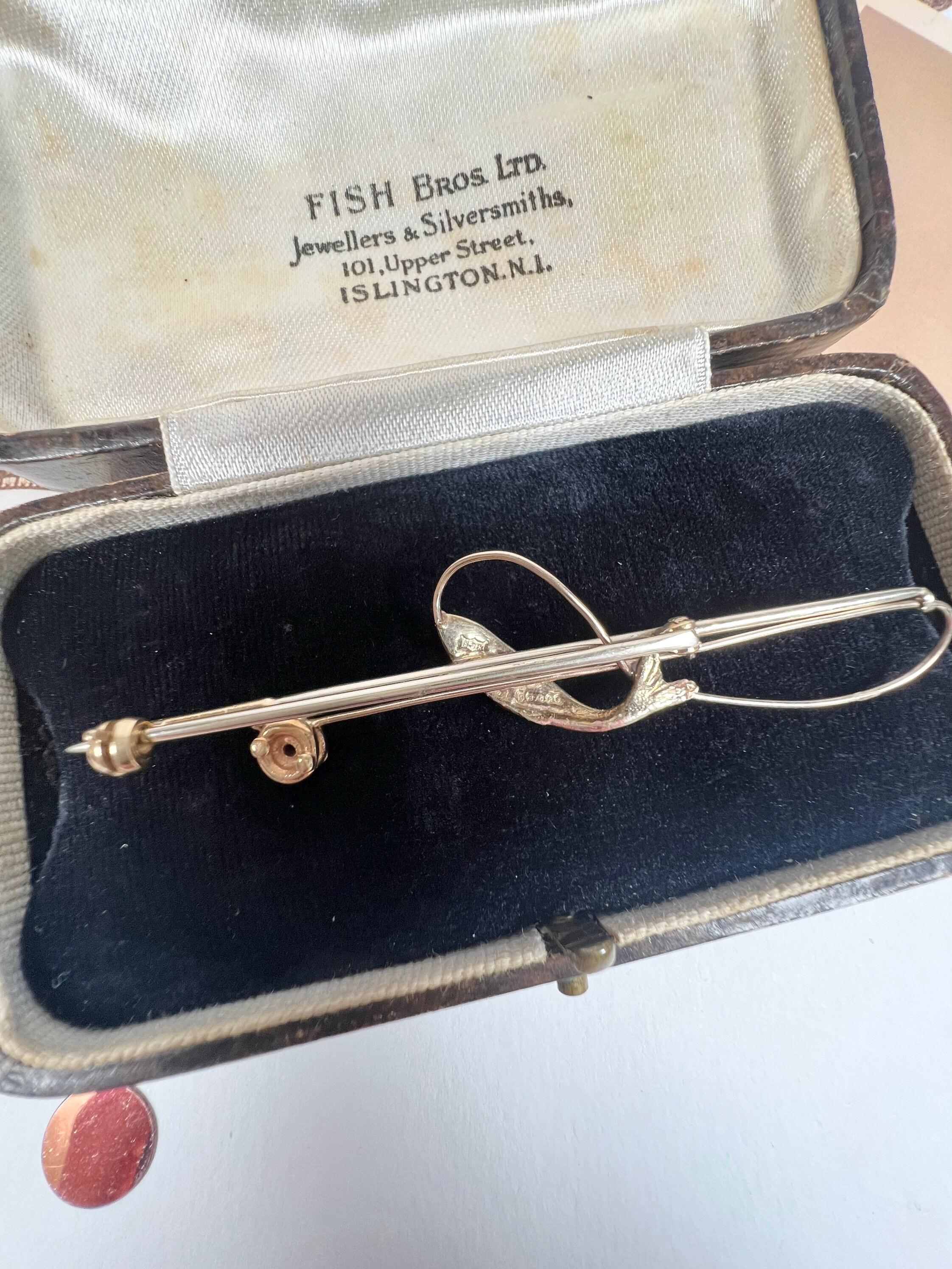 Antique 9ct Gold & Enamel Edwardian Fishing Rod Brooch Hallmarked London 1905 For Sale 1