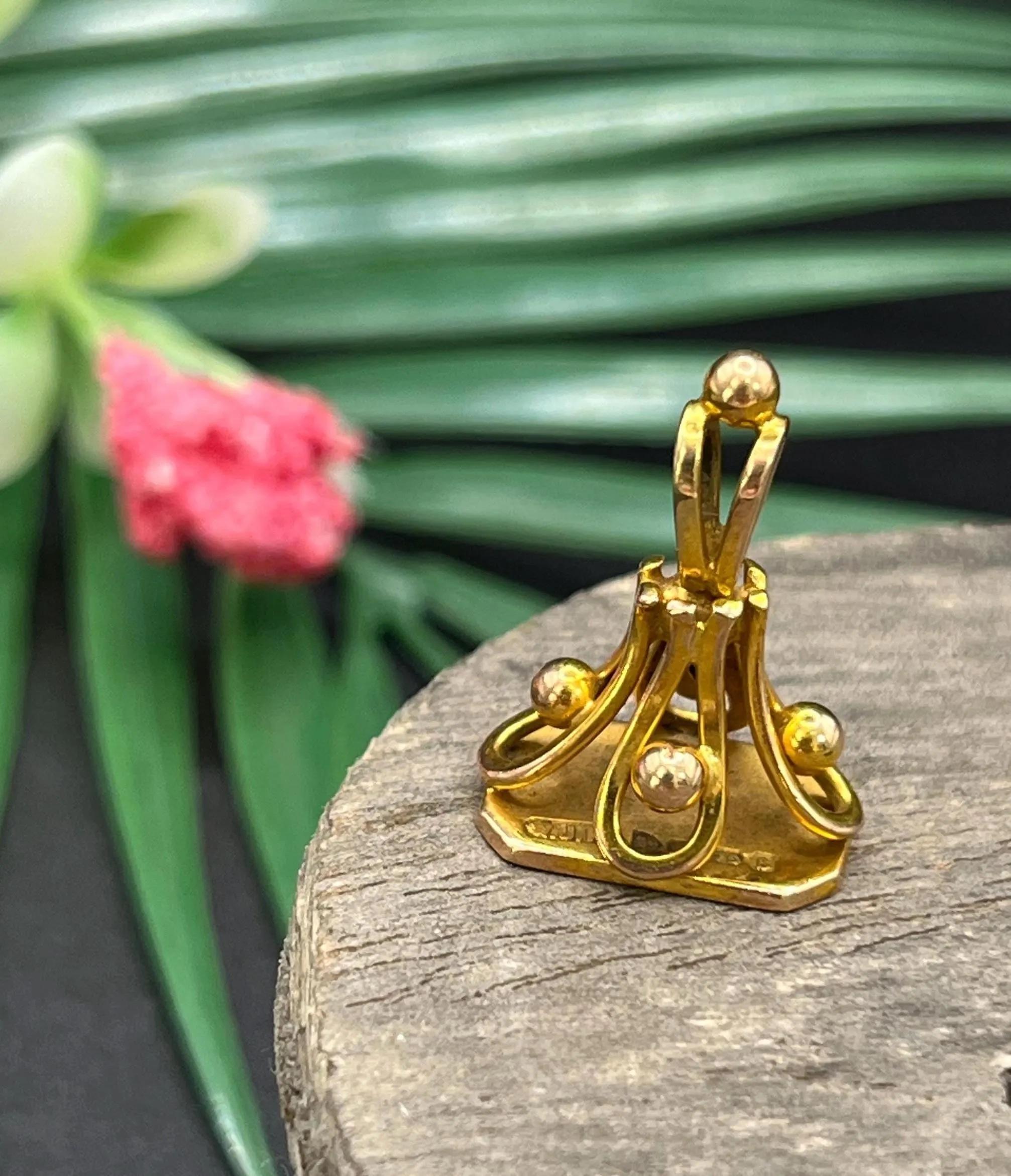 Antique 9ct Gold Fob Pendant Hallmarked Chester 1927 For Sale 7
