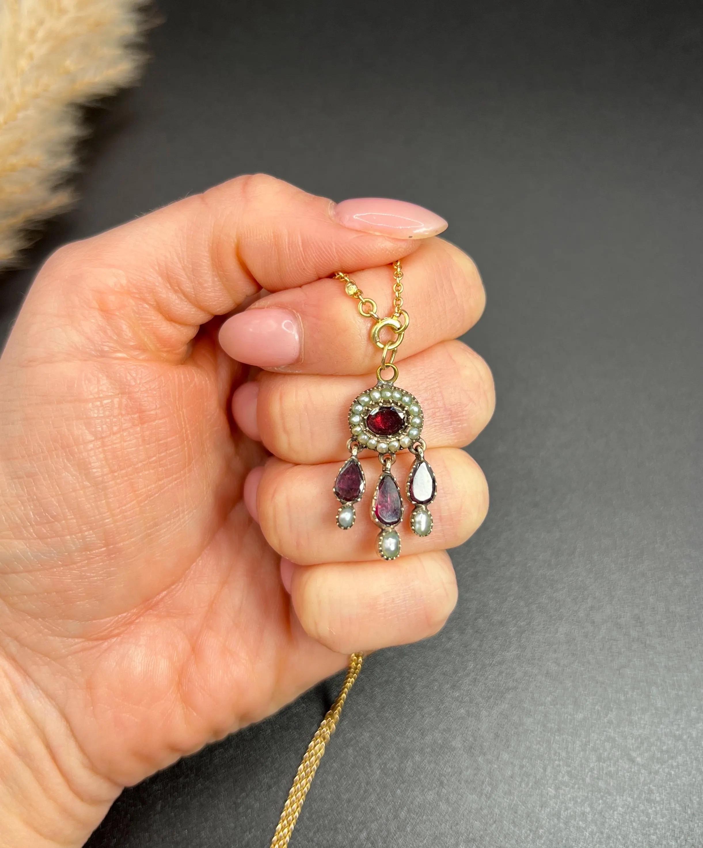 Antique 9ct Gold, Georgian Flat Cut Garnet & Natural Seed Pearl Teardrop Pendent For Sale 4