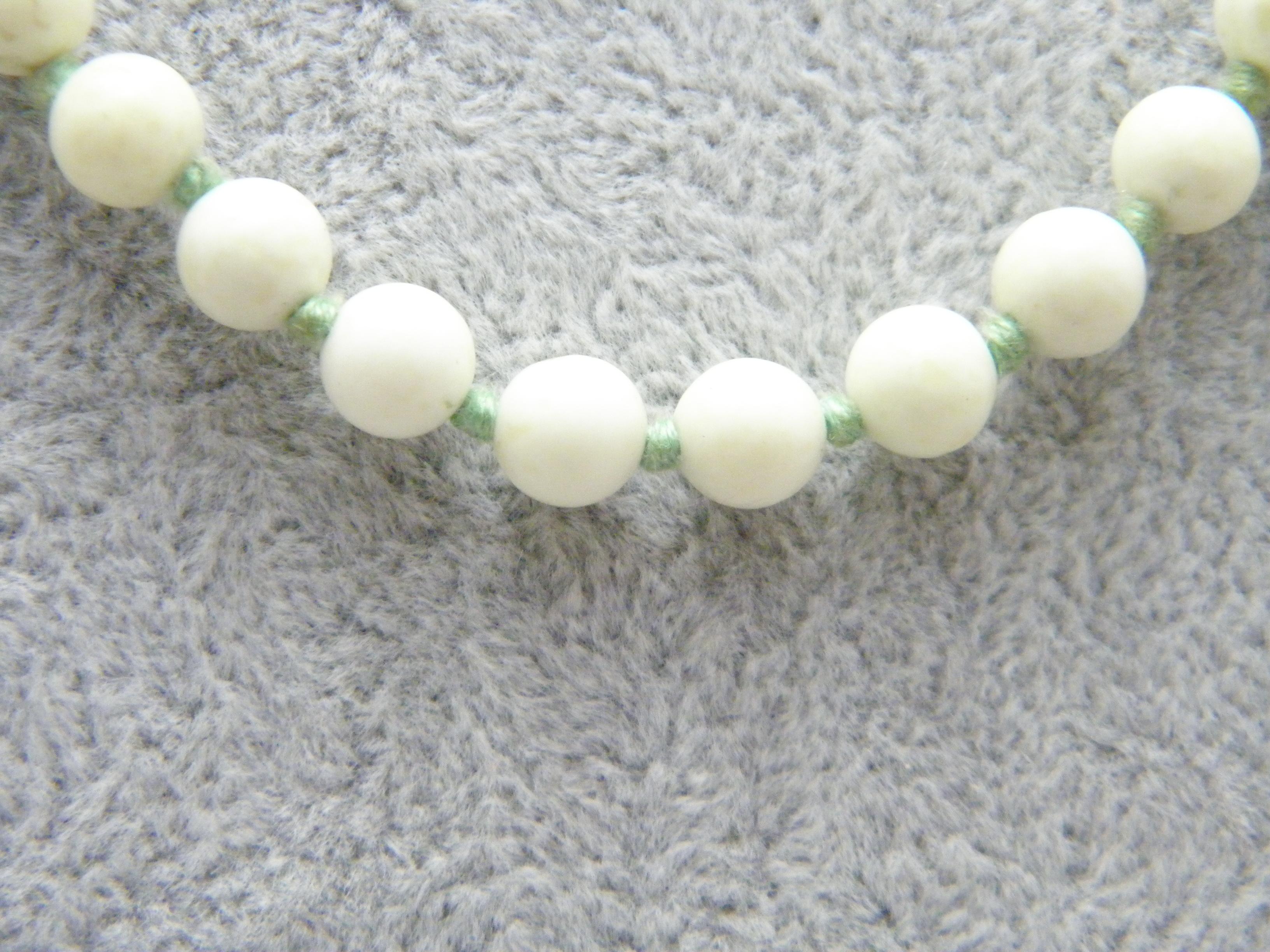Antique 9ct Gold Green Jade Necklace Chain Choker 375 Purity Hand Knot 16 Inch At 1stdibs