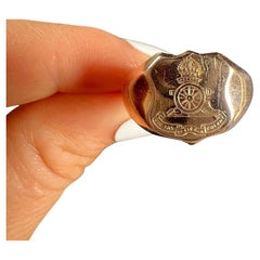 Antiquité, bague chevalière en or 9ct avec sceau militaire couronné et sceau de chariot, Hallmarkée