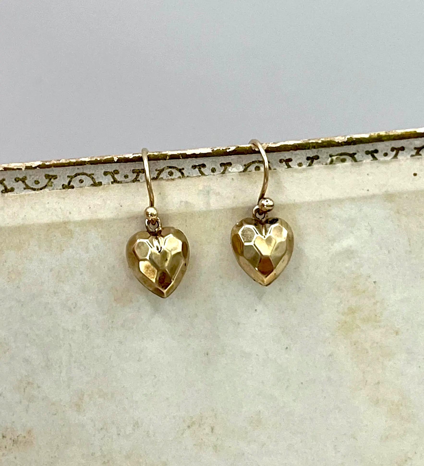 Antichi orecchini a goccia a cuore in oro 9ct, CIRCA 1910 in vendita 5