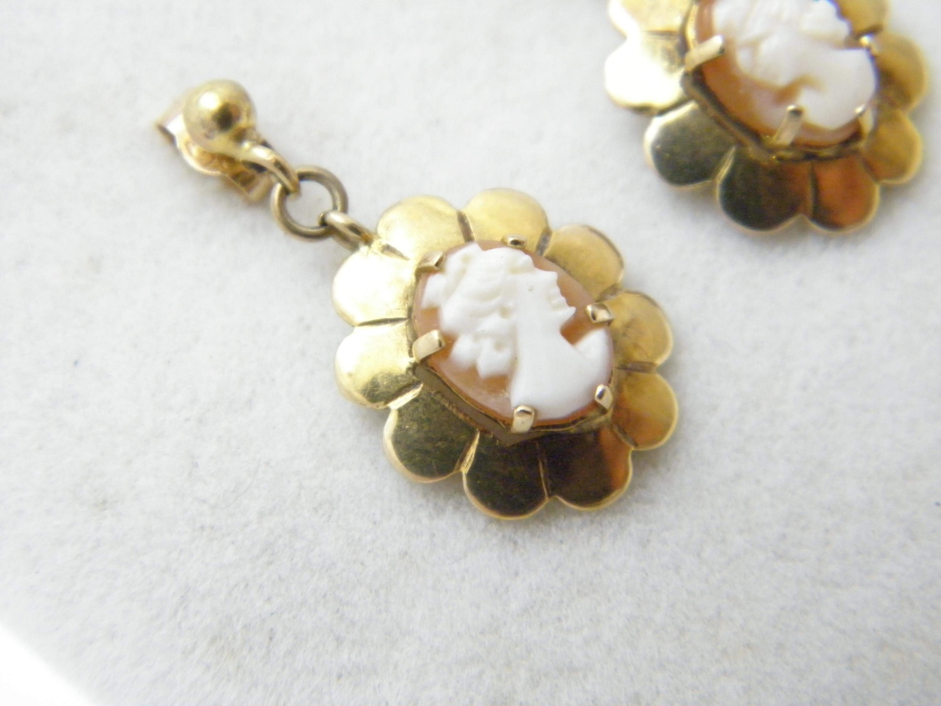 Art Nouveau Antique 9ct Gold Large Shell Cameo Drop Dangle Earrings 375 Purity VGC For Sale