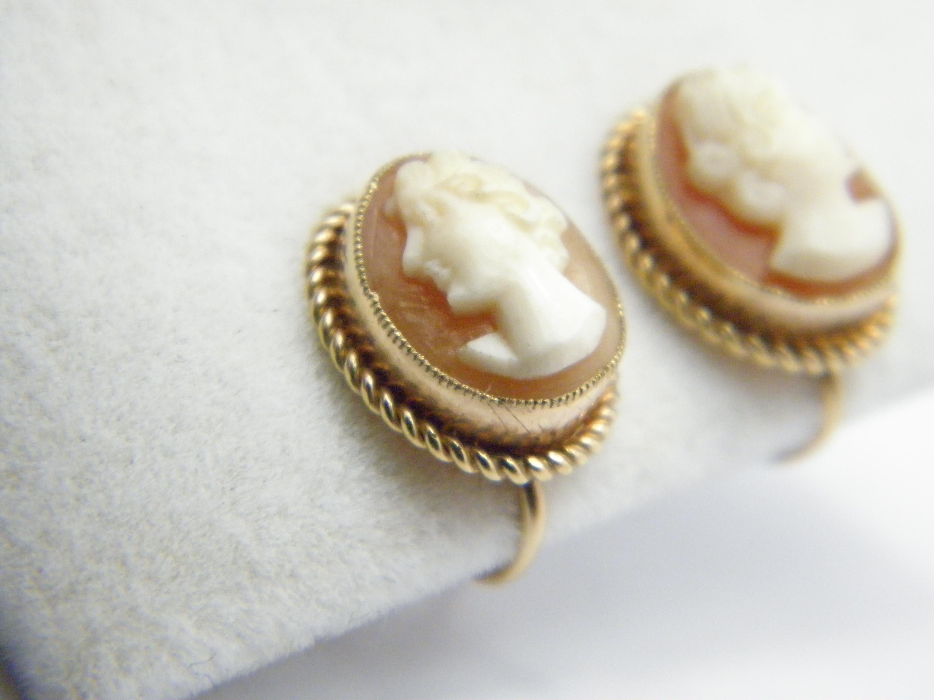 9ct gold cameo earrings