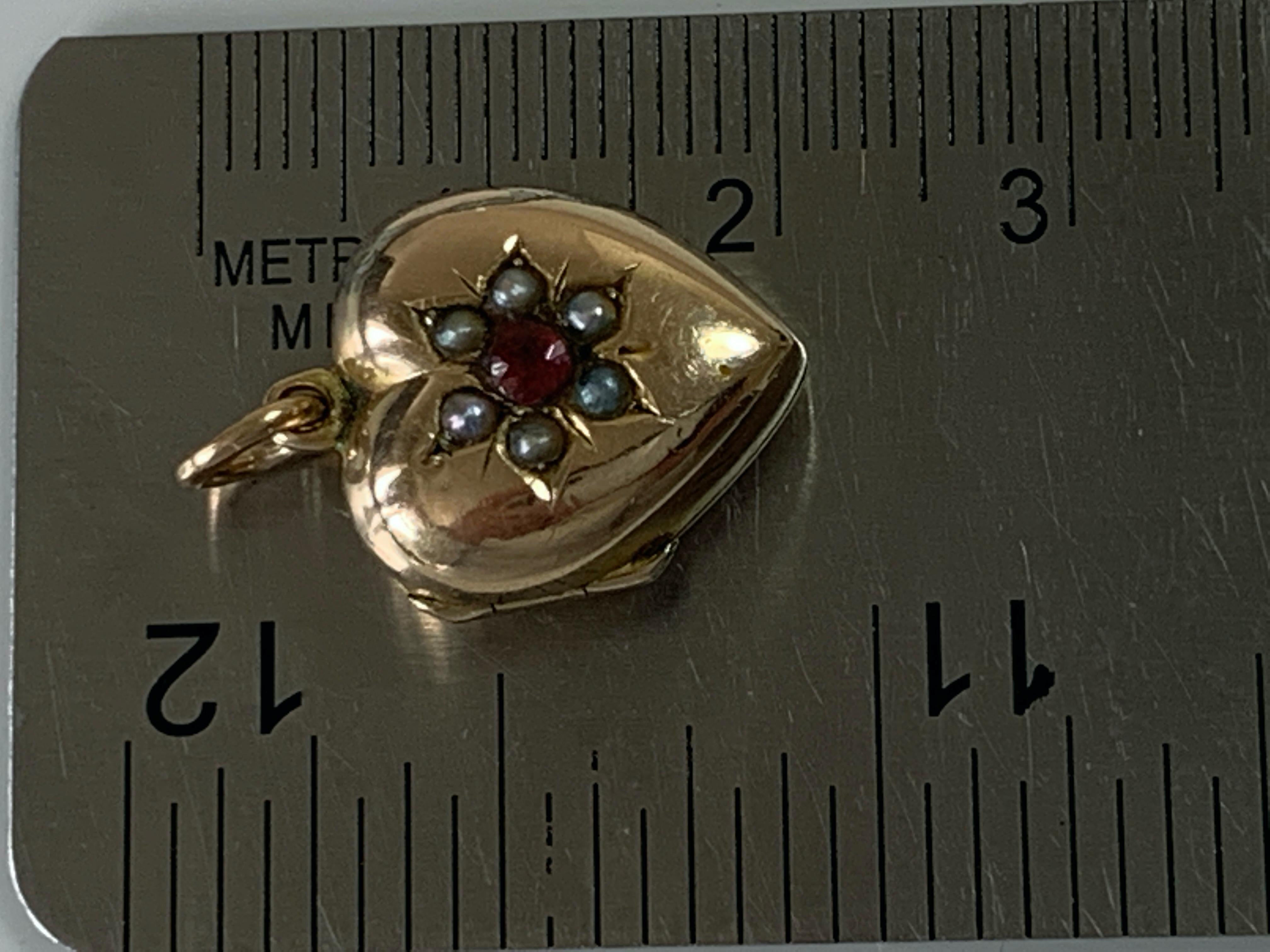 Antique 9ct Gold Pearl & Red Gem Locket 4