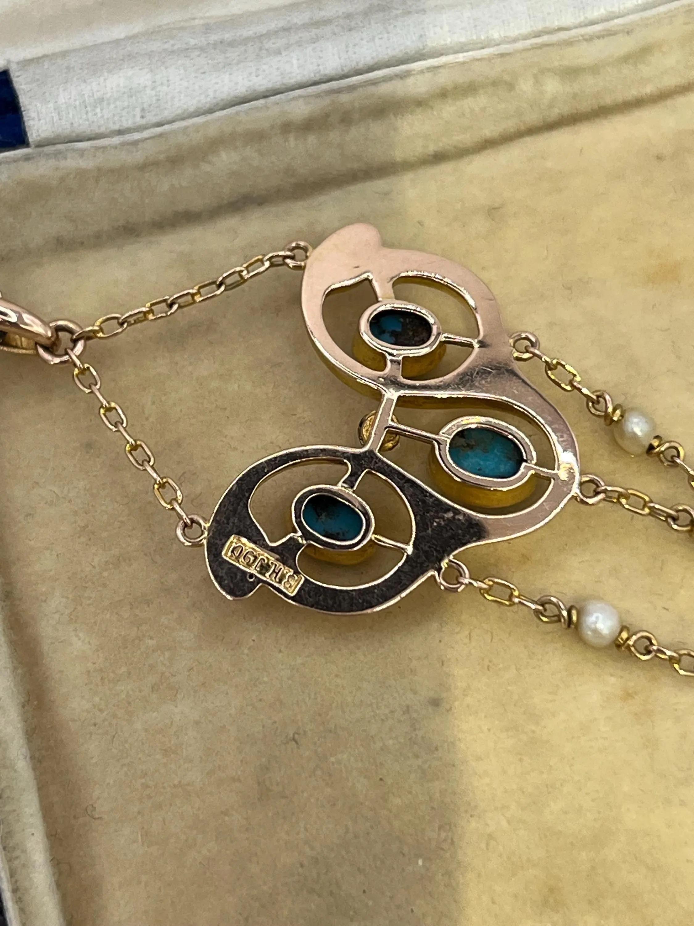 Antico ciondolo a goccia in oro 9ct, perle e turchesi, CIRCA 1920 In condizioni buone in vendita a Brighton, GB