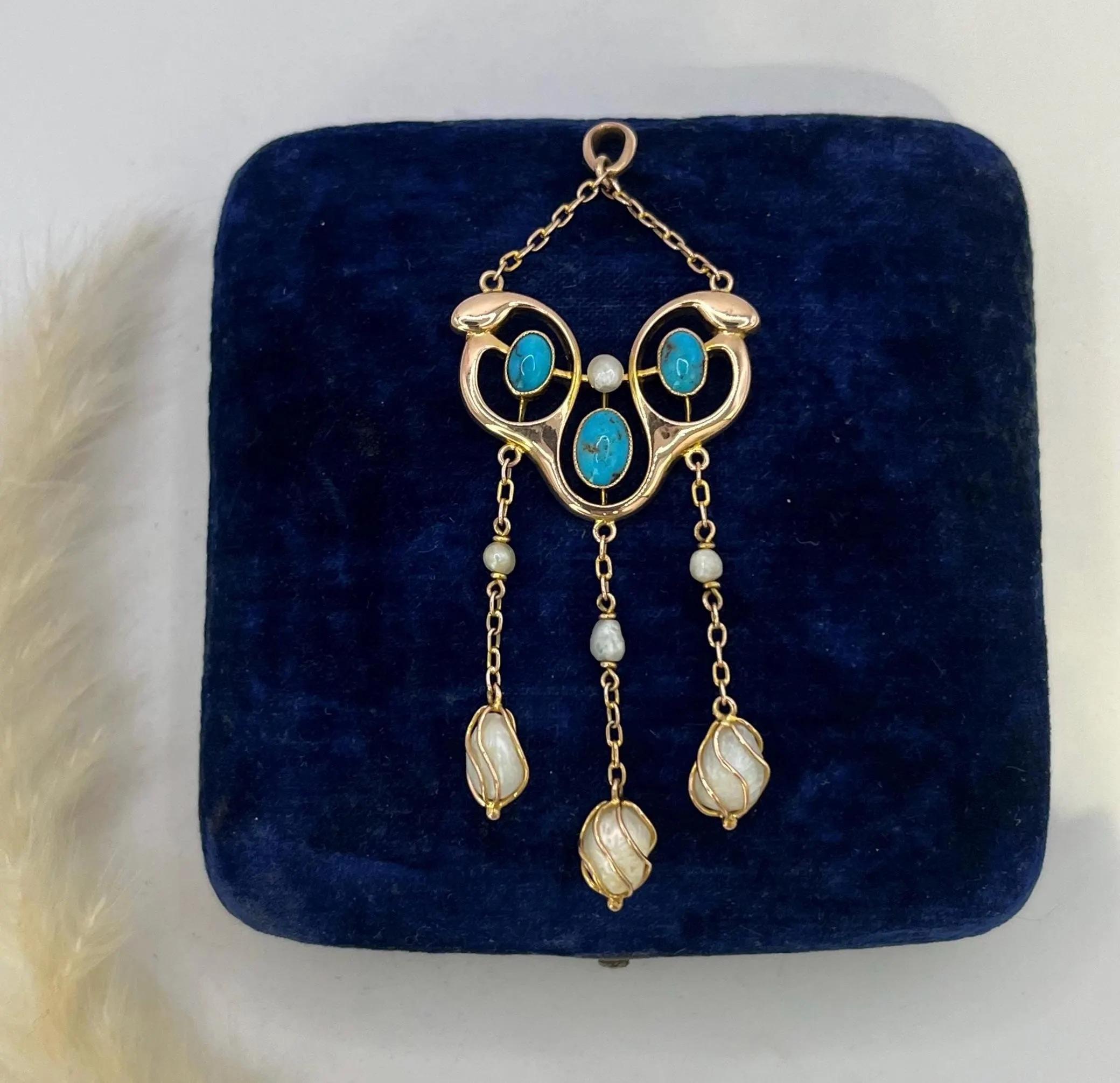 Antico ciondolo a goccia in oro 9ct, perle e turchesi, CIRCA 1920 in vendita 2