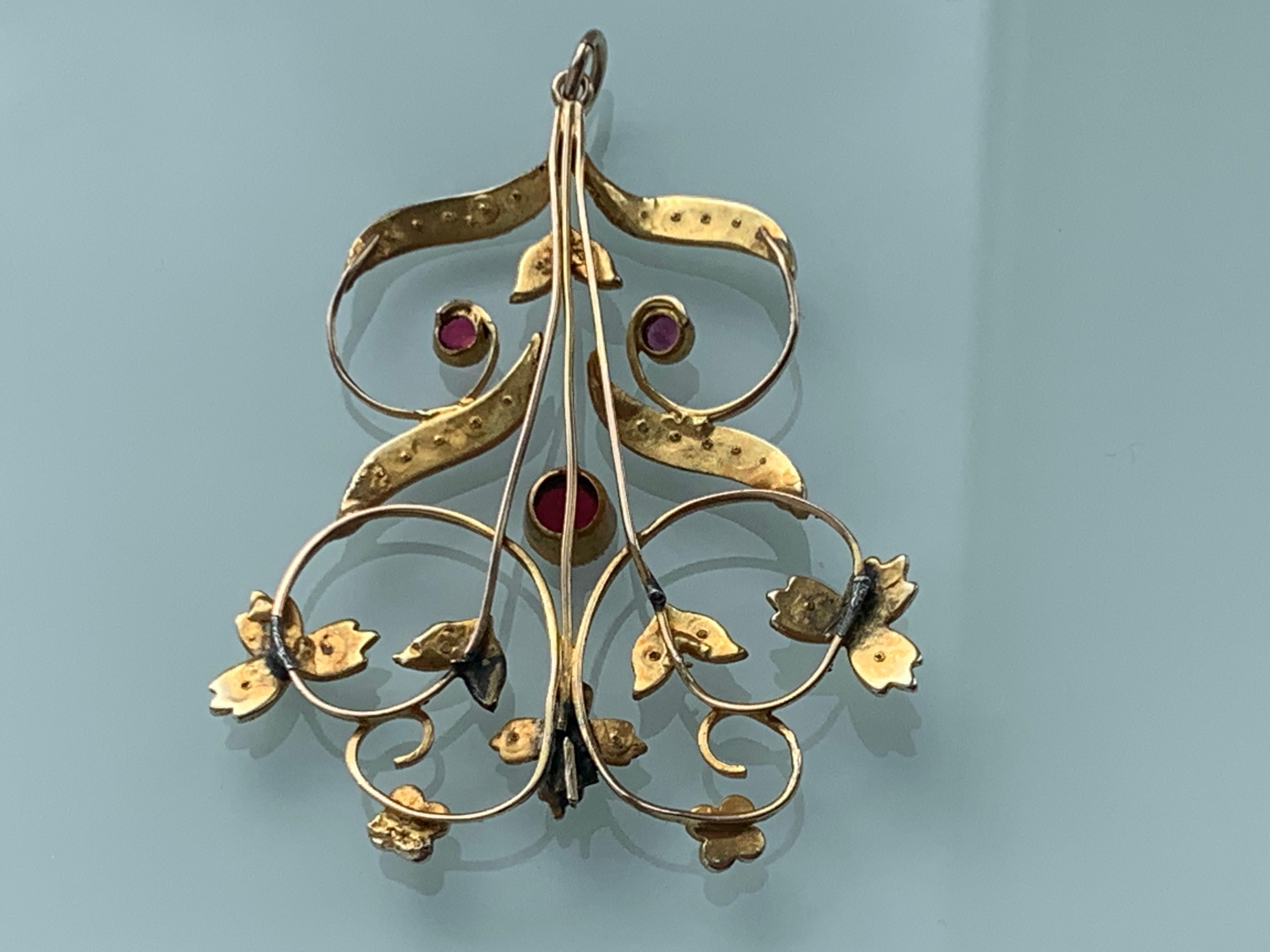 Antique 9ct Gold Pendant Section In Fair Condition For Sale In London, GB