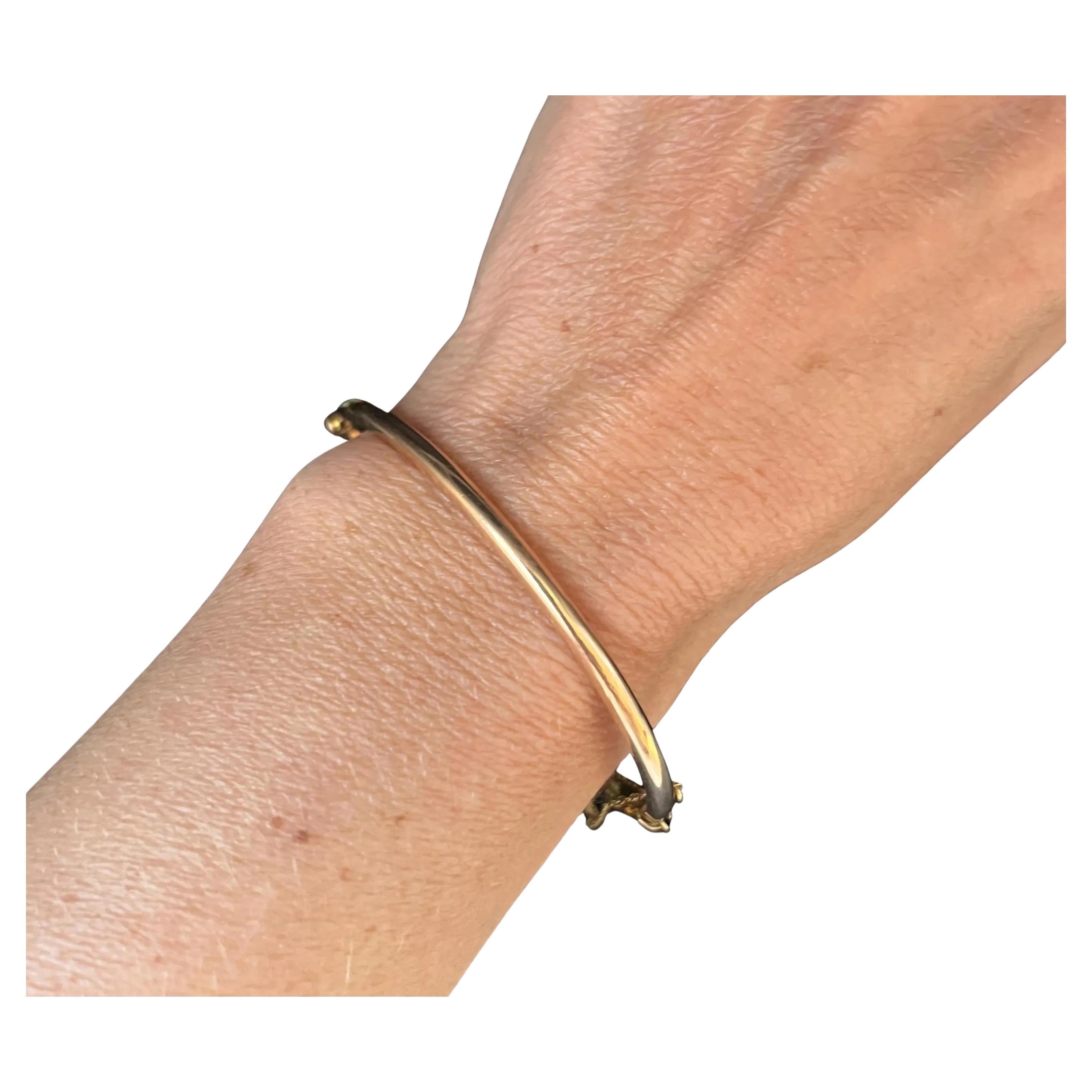 Antike 9ct Gold Plain Hinged Armreif, CIRCA 1920s im Angebot