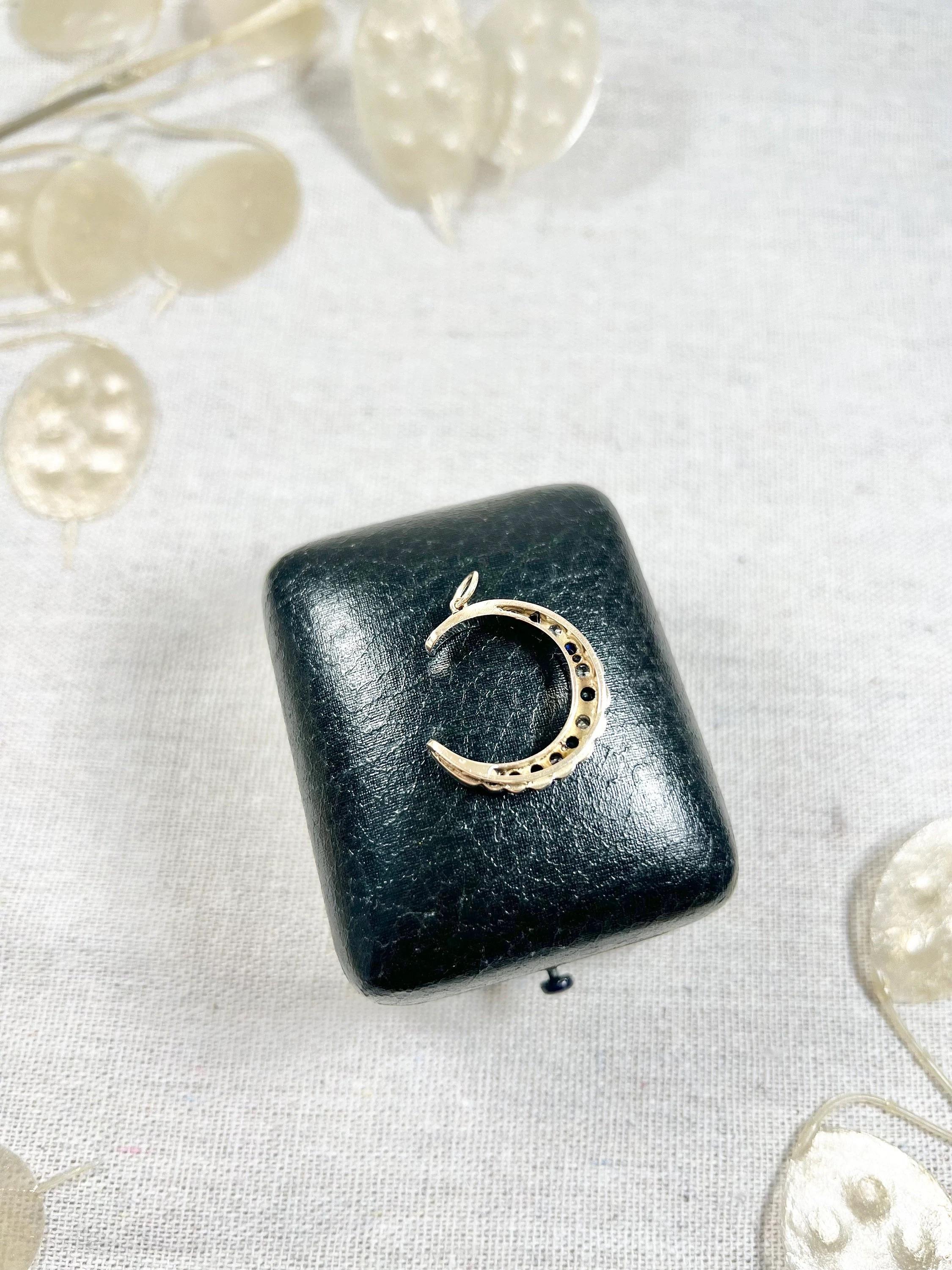 Antique 9ct Gold & Silver, Victorian Sapphire Diamond Crescent Moon Pendant For Sale 4