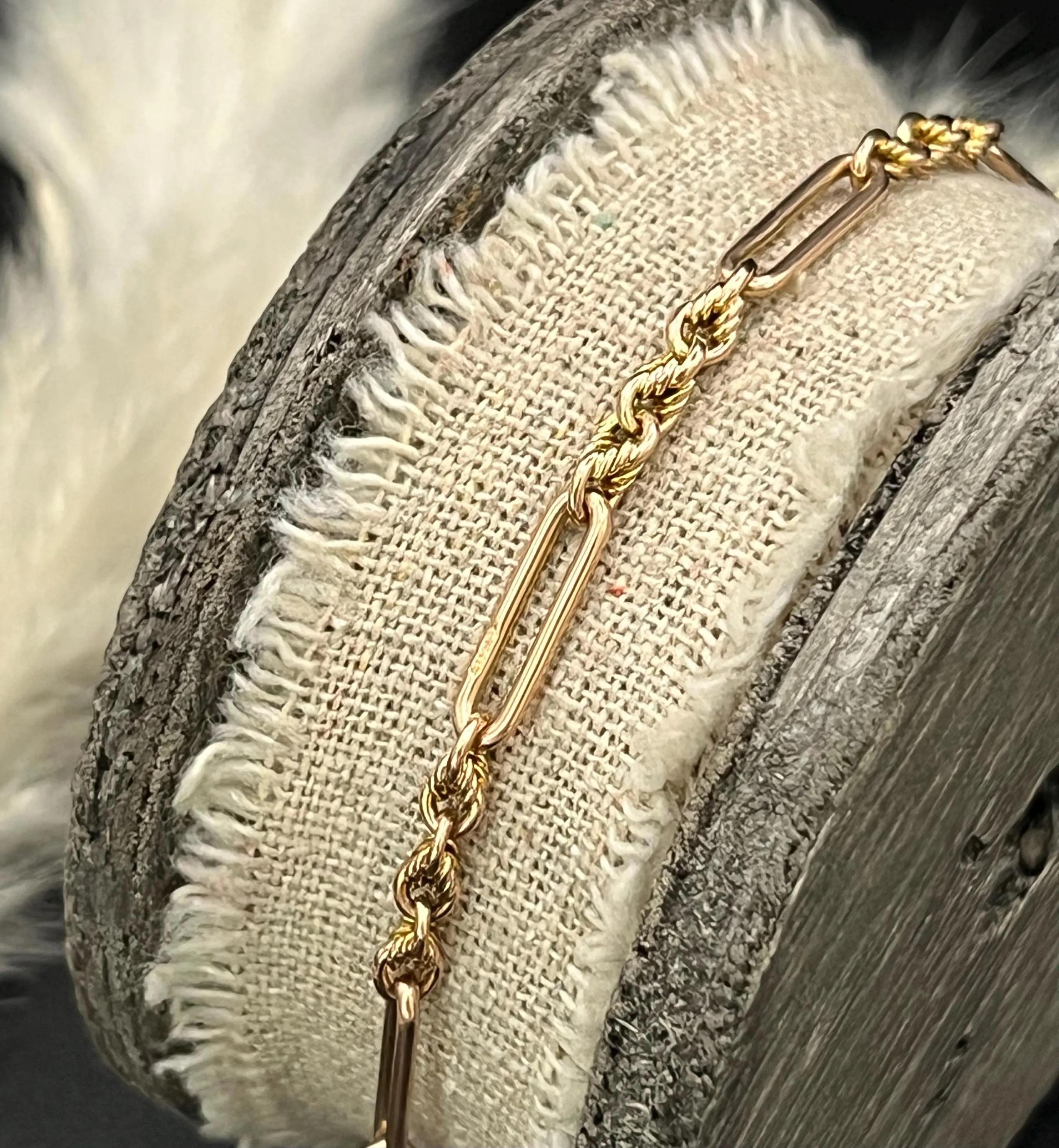 Antique 9ct Gold, Victorian Fancy Paperclip & Rope Link T-bar Bracelet For Sale 6