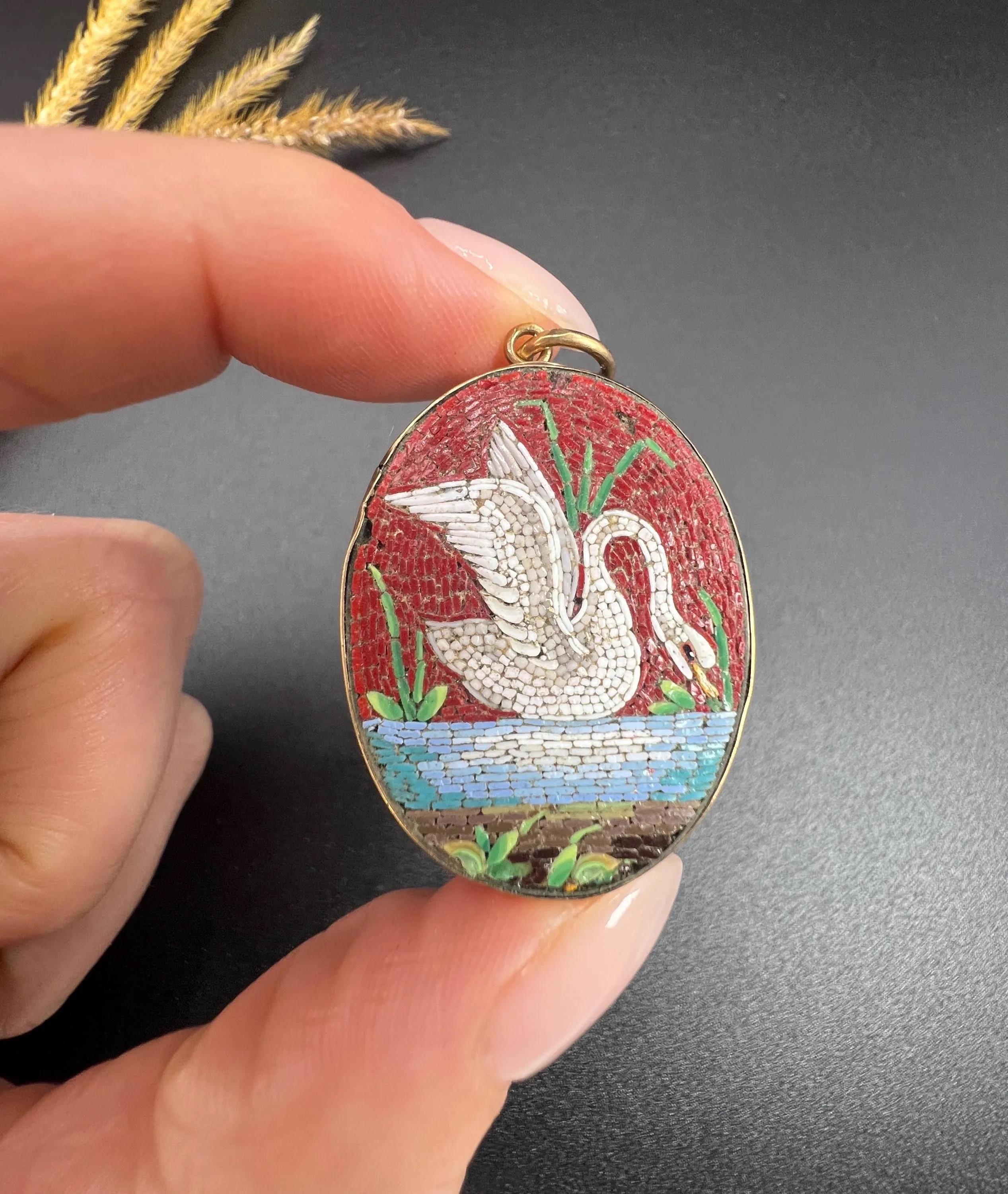 Antique 9ct Gold, Victorian Micro Mosaic Swan Portrait Pendant For Sale 7