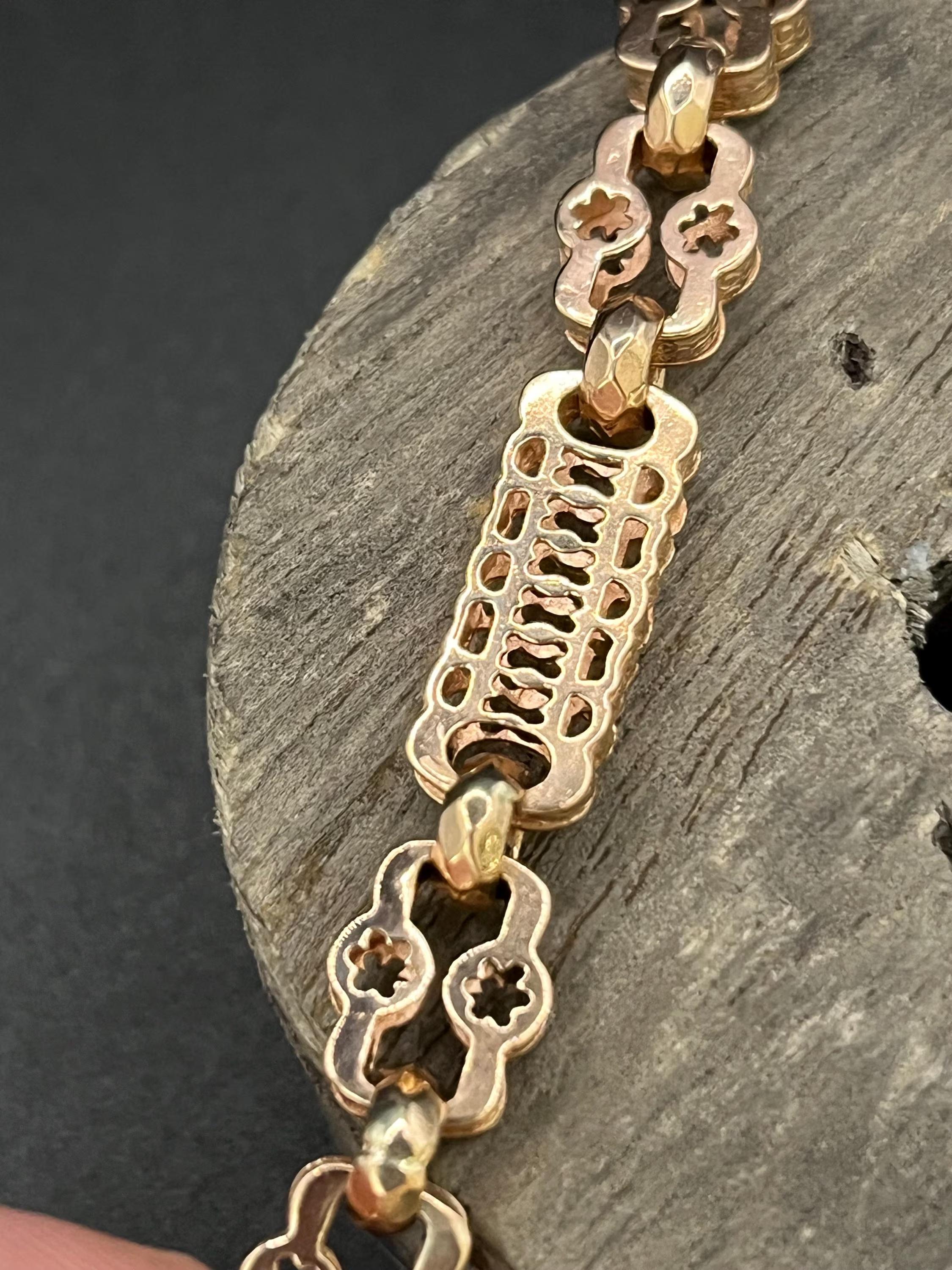 Antico estensore di catena a maglie ornate in oro 9ct vittoriano con anello a bullone  Chiusura a moschettone in vendita 5