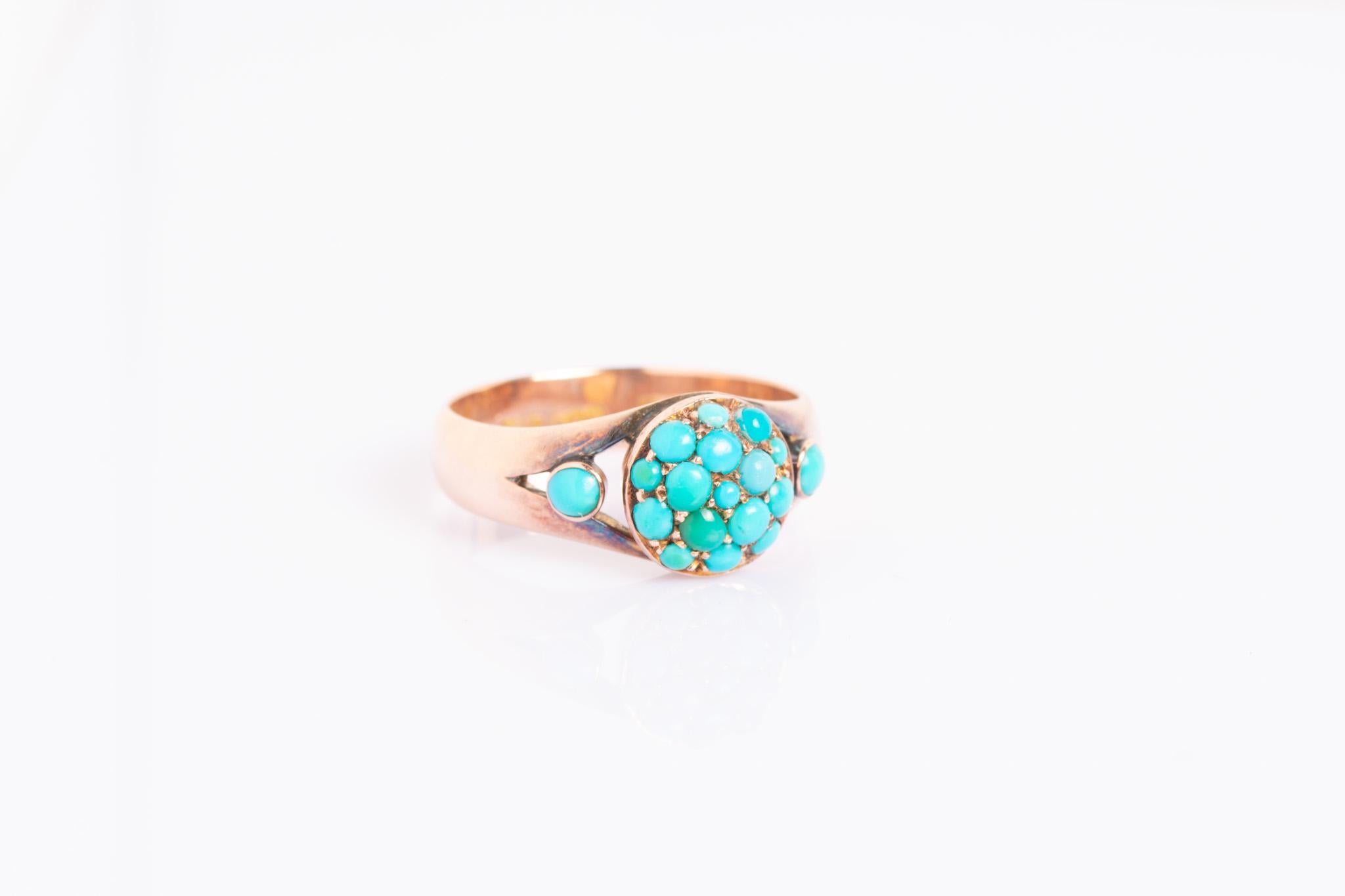Antiker viktorianischer Türkis-Cluster-Ring aus 9 Karat Gold Damen