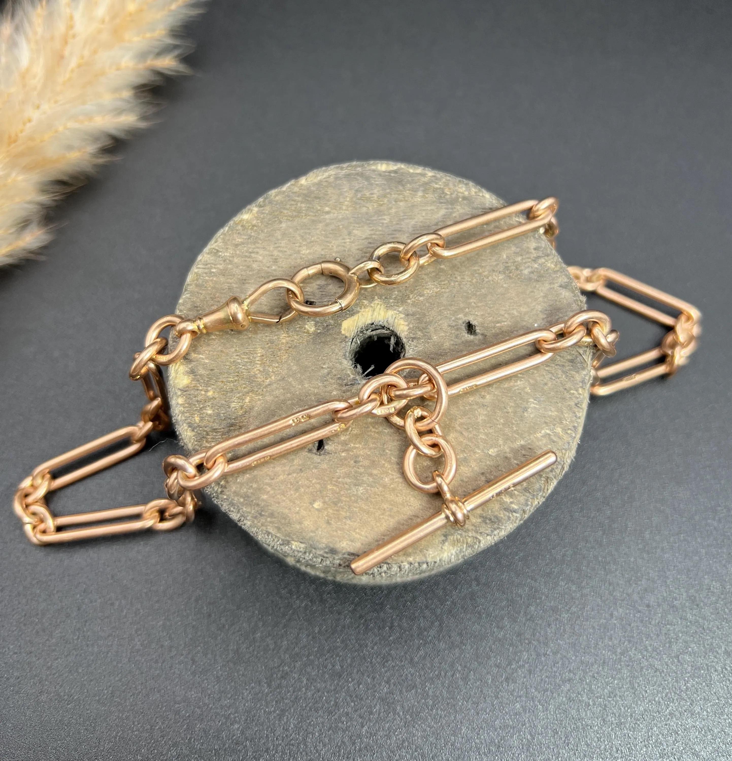 Antique Albert Chain

9ct Rose Gold

Hallmarked Chester 1913

Makers Mark J E S 

This exquisite Edwardian Albert chain is a true masterpiece crafted from a pale 9ct rose gold. It boasts long trombone-style links joined by three oval links. The