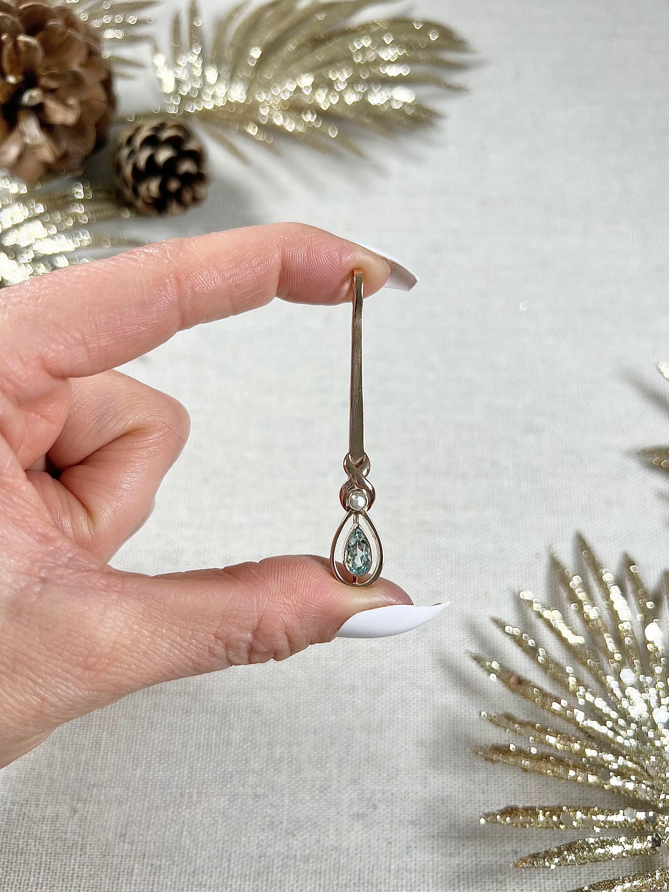 Women's or Men's Antique 9ct Rose Gold 1920s Aquamarine Seed Pearl Pendulum Drop Pendant Necklace For Sale