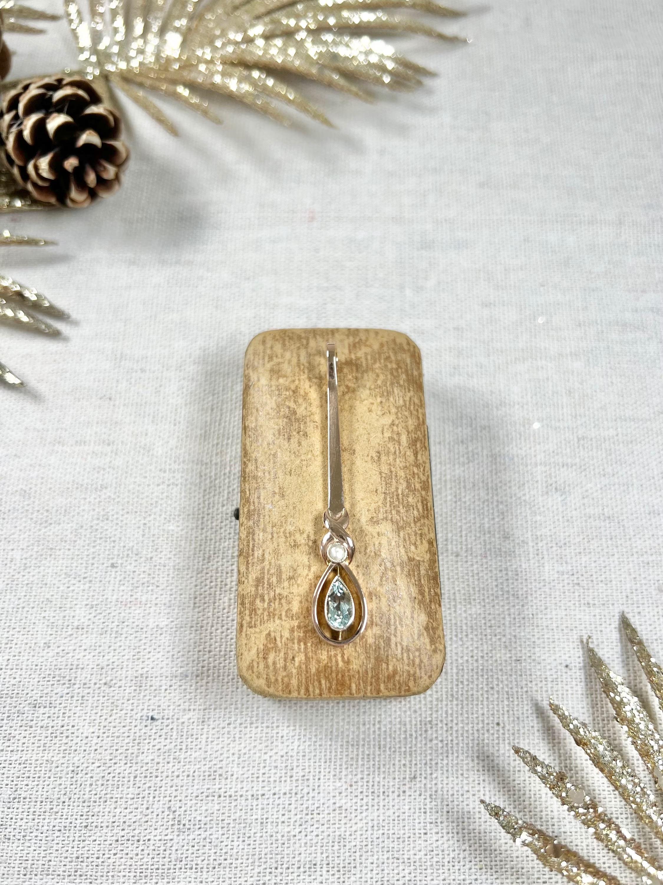 Antique 9ct Rose Gold 1920s Aquamarine Seed Pearl Pendulum Drop Pendant Necklace For Sale 4