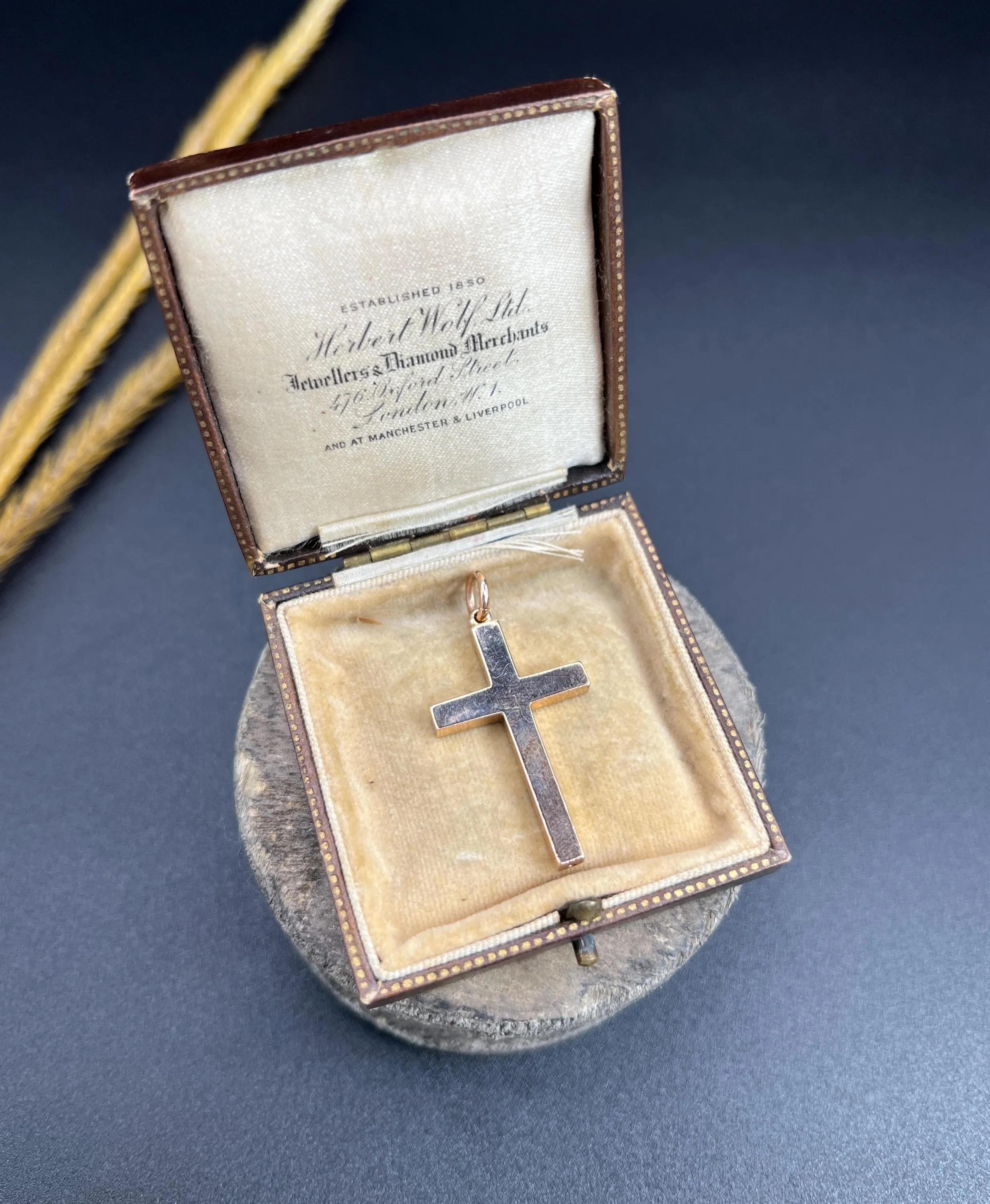 Antique 9ct Rose Gold, 1920s Cross Pendant, Hallmarked Chester For Sale 6