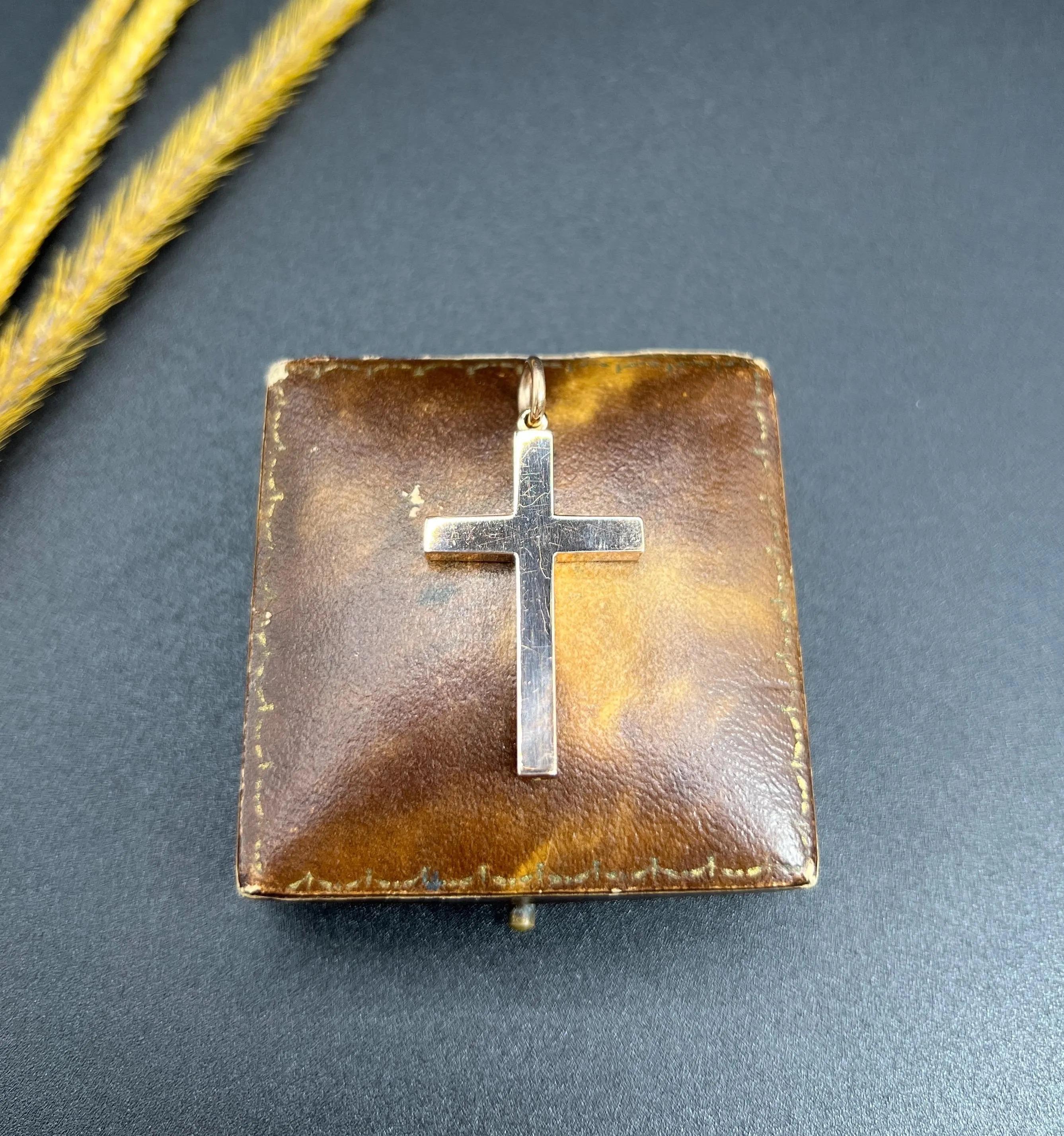 Antique 9ct Rose Gold, 1920s Cross Pendant, Hallmarked Chester For Sale 2