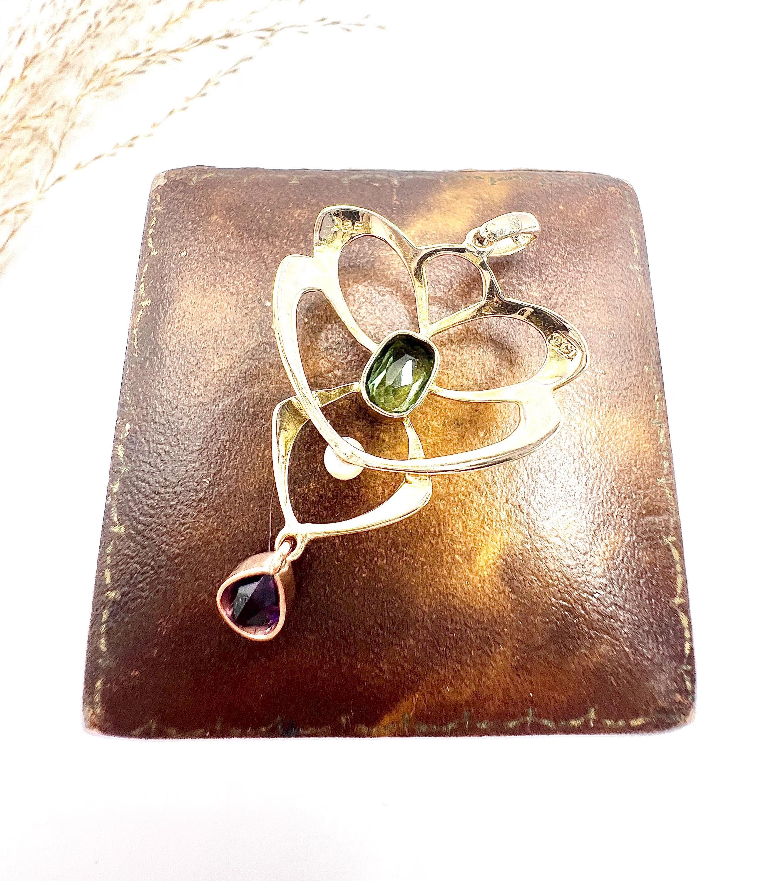 Antico ciondolo Suffragette in oro rosa 9ct, 1920, tormalina, ametista e perla In condizioni buone in vendita a Brighton, GB