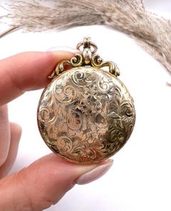 Antique 9ct Rose Gold Back & Front Edwardian Floral Shield Engraved Round Locket