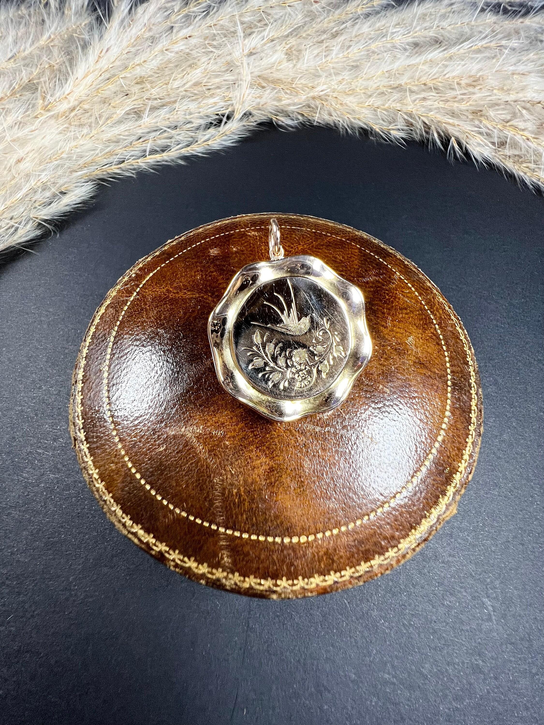 Antique 9ct Rose Gold Back & Front Edwardian Round Swallow Locket 1