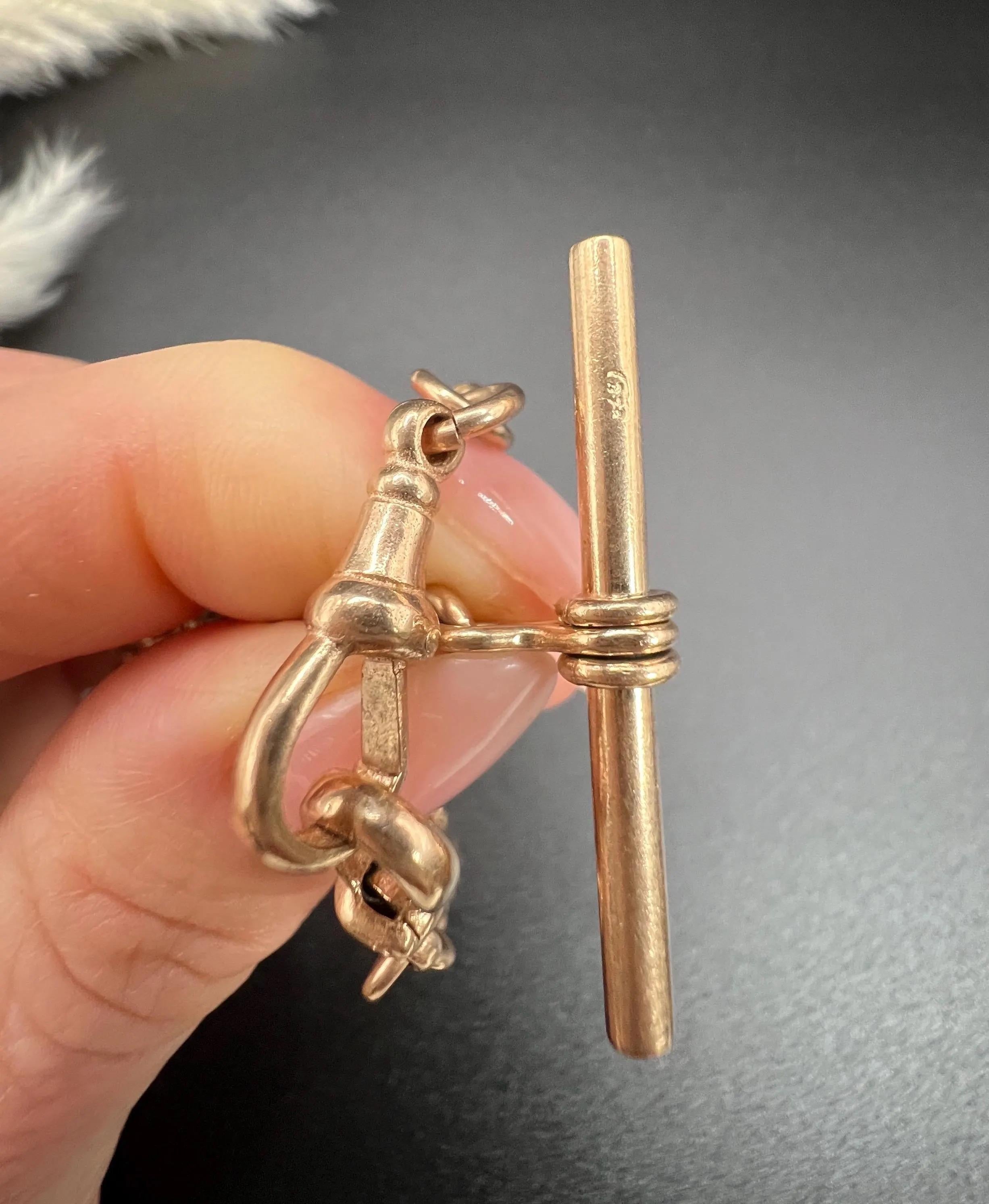Chaîne Albert édouardienne ancienne en or rose 9 carats, maillons courbes de 19 1/2 pouces avec barre en T Bon état à Brighton, GB