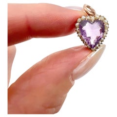 Antiguo colgante de oro rosa de 9 ct, amatista eduardiana y corazón de perla natural