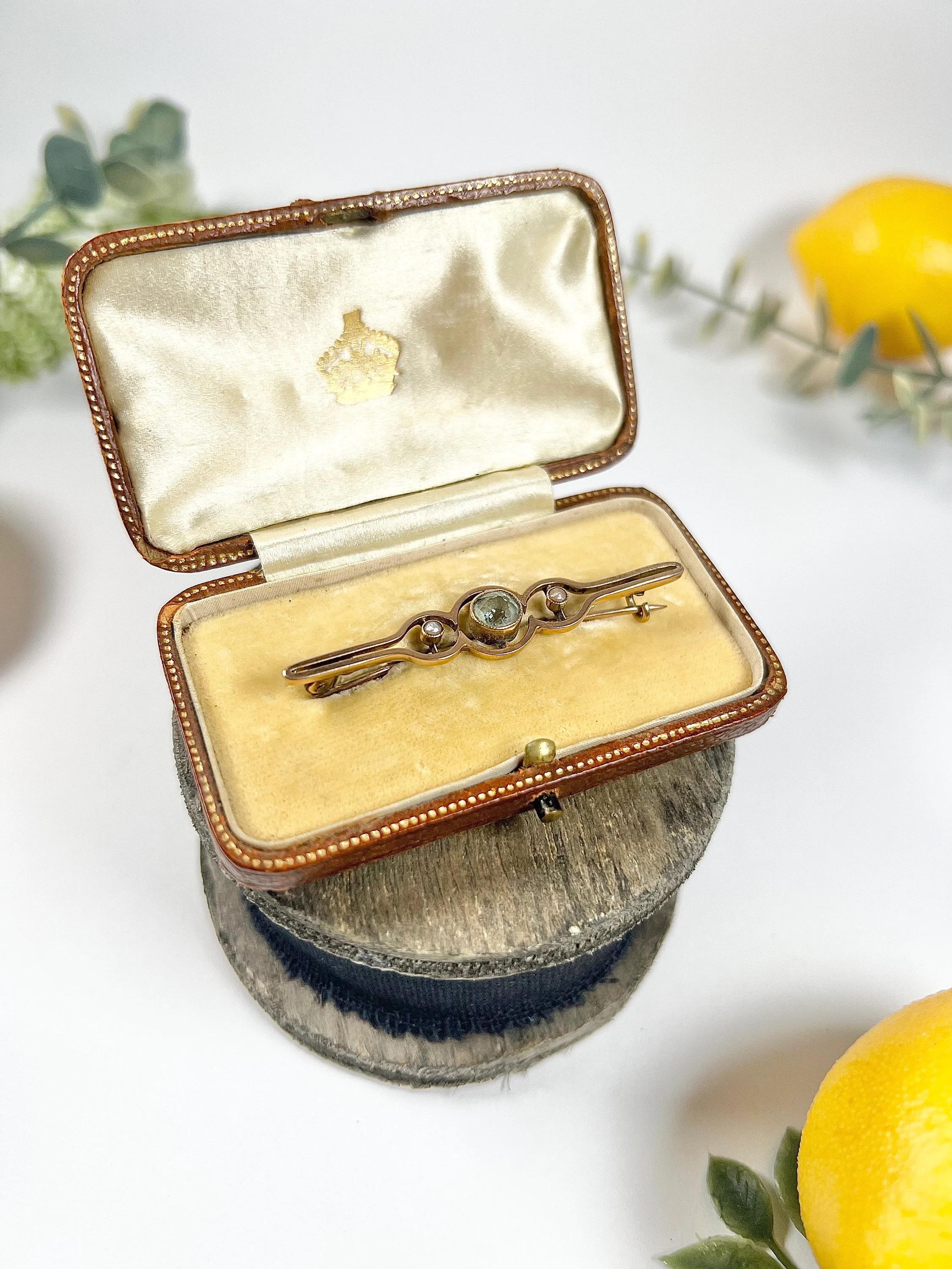Antique 9ct Rose Gold Edwardian Aquamarine & Pearl Brooch In Good Condition In Brighton, GB