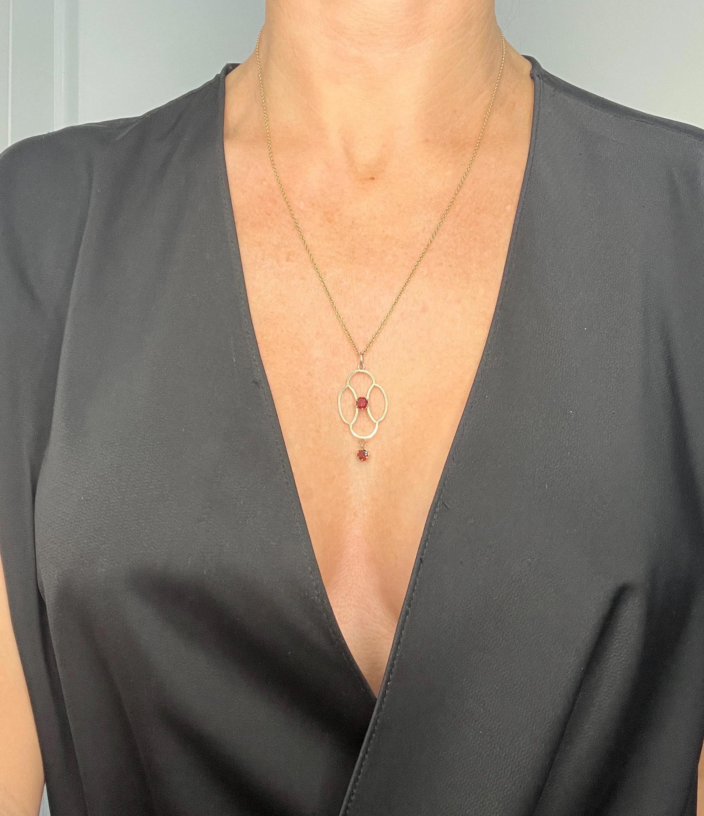 Antique 9ct Rose Gold, Edwardian Garnet Drop Pendant en venta 2