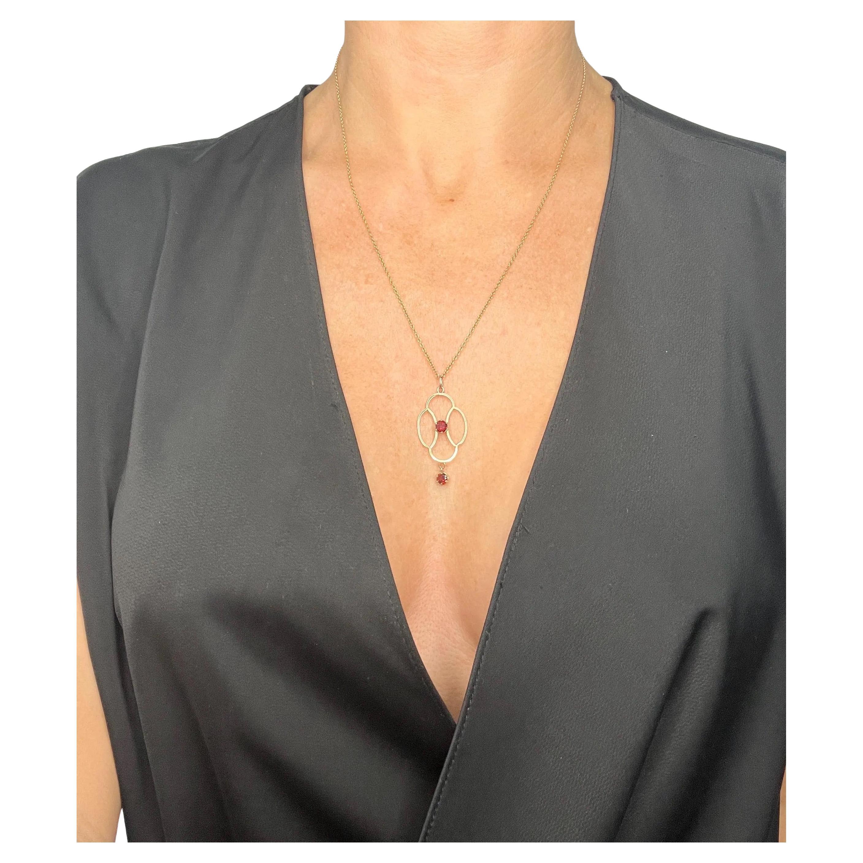 Antique 9ct Rose Gold, Edwardian Garnet Drop Pendant en venta