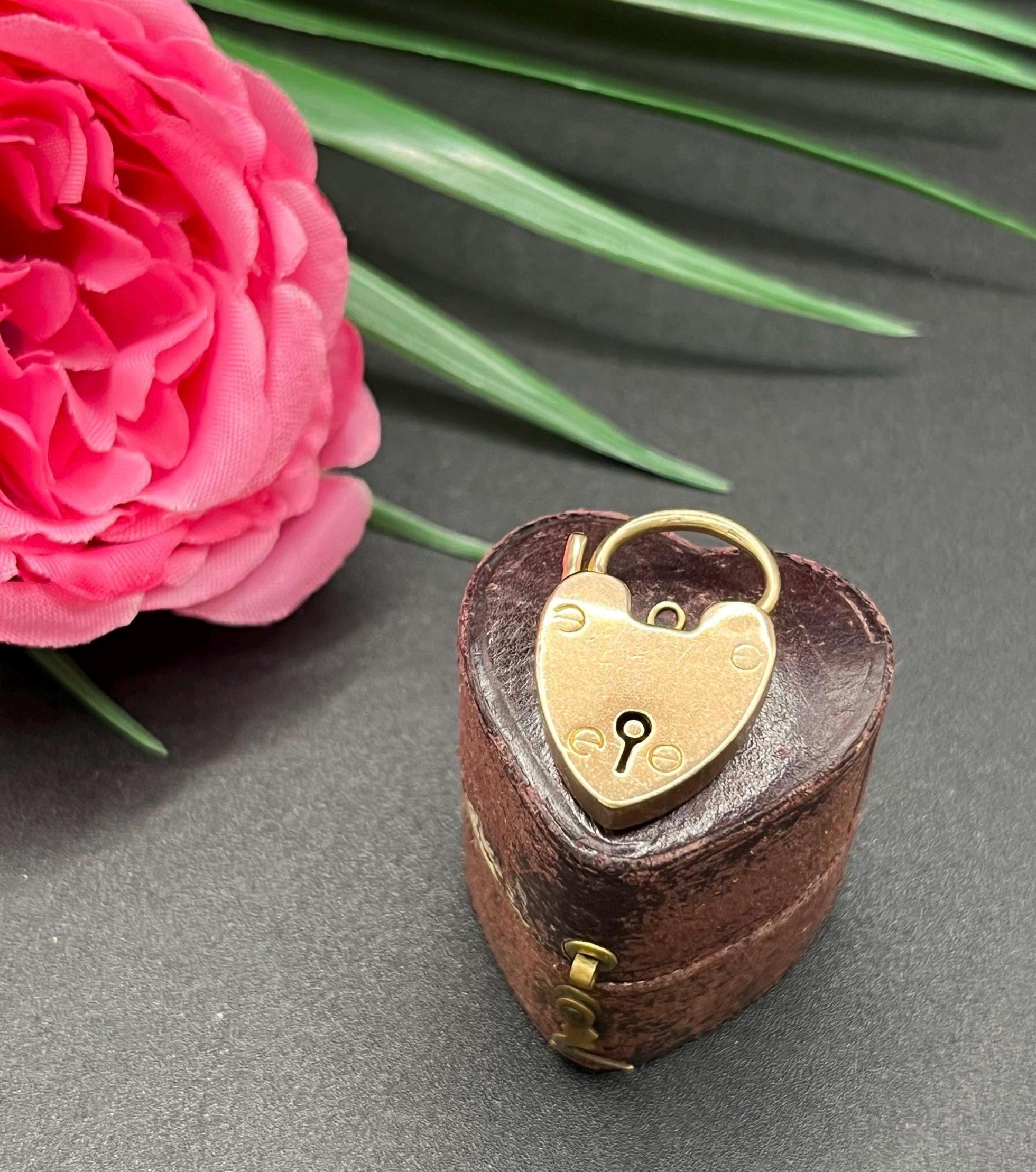 Femenino o masculino Antiguo oro rosa de 9 ct, colgante eduardiano de candado de corazón, cierre de dije de pulsera en venta