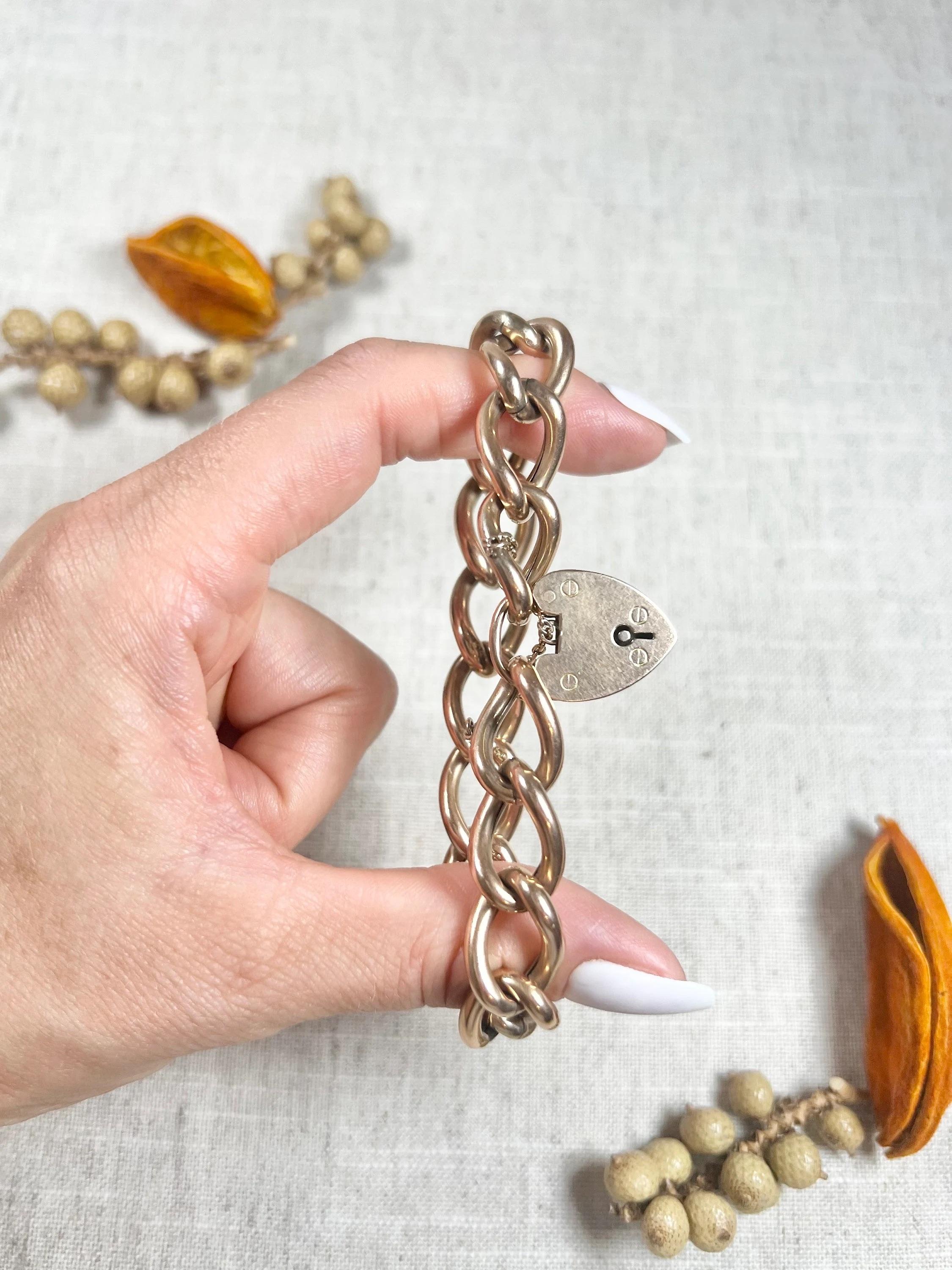 Antique 9ct Rose Gold Edwardian Open Curb Link, Heart Padlock Bracelet In Good Condition For Sale In Brighton, GB