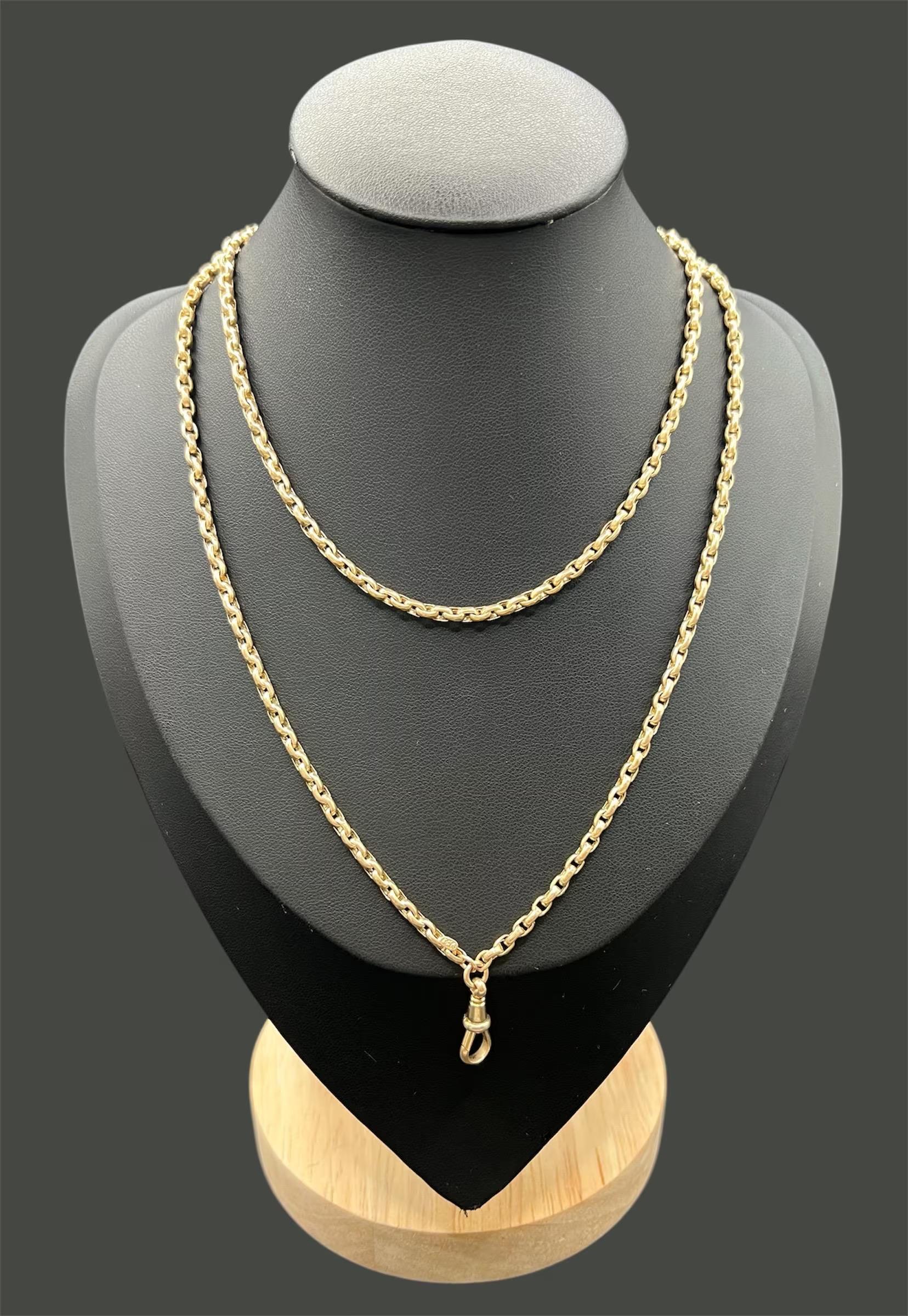 Chaîne Belcher antique

Or rose 9ct estampillé  & Tagged

Circa 1900

Cette superbe chaîne à maillons en or rose 9ct de style édouardien date du début des années 1900. La beauté de cette pièce réside dans sa simplicité, chaque maillon présentant une