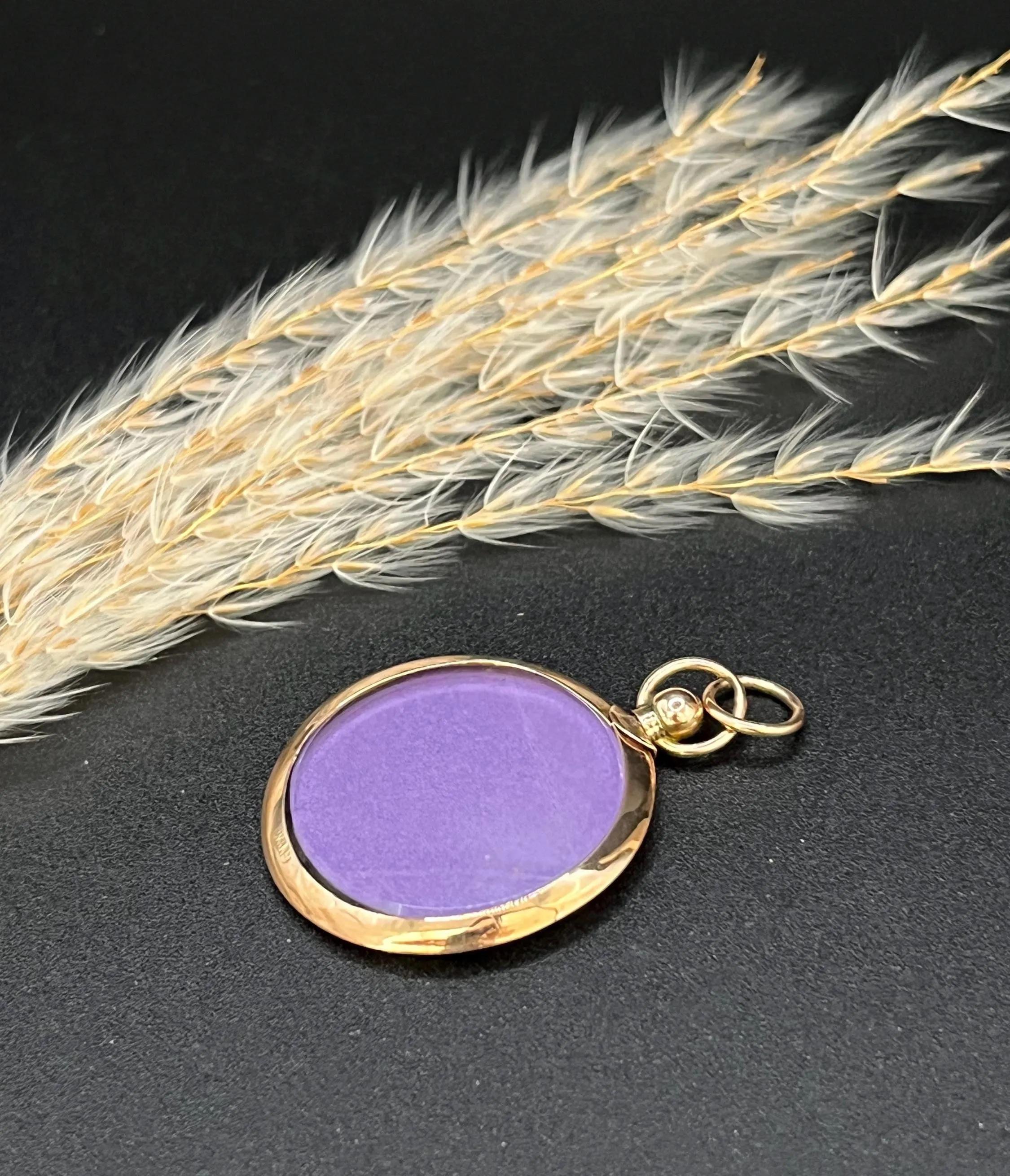 Antique 9ct Rose Gold, Glass Open Locket Pendant, Circa 1900 For Sale 6