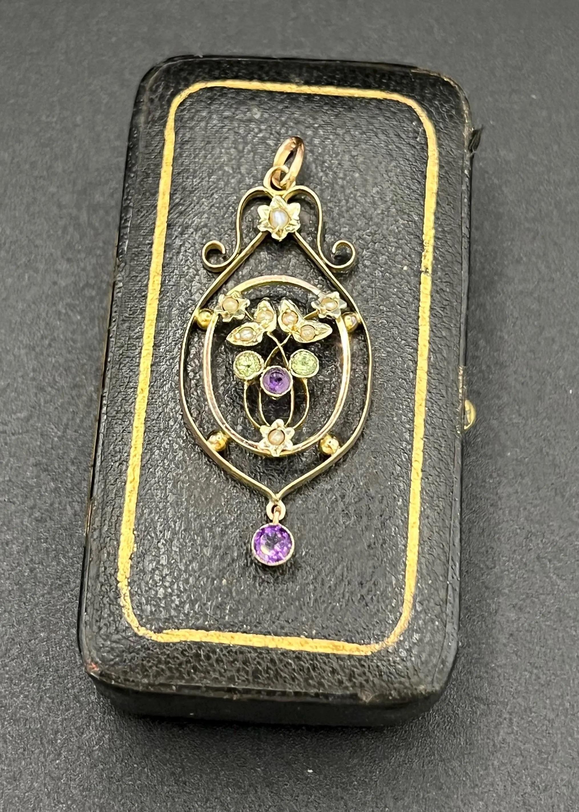Round Cut Antique 9ct Rose Gold, Peridot, Amethyst and Pearl Suffragette Pendant For Sale