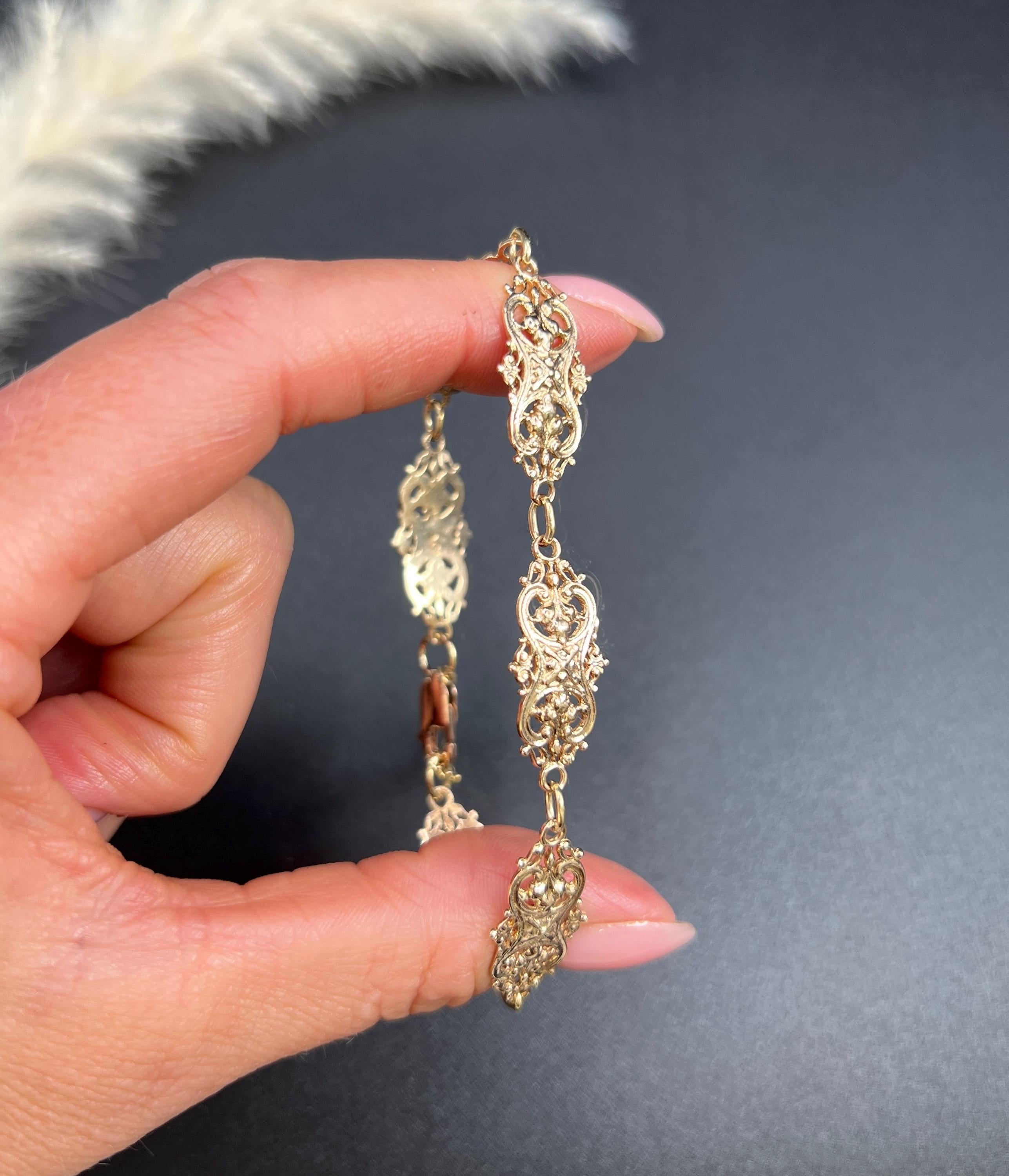 Bracciale antico con timbro in oro rosa 9ct, Art Nouveau, ornato e con maglie fantasia in vendita 4