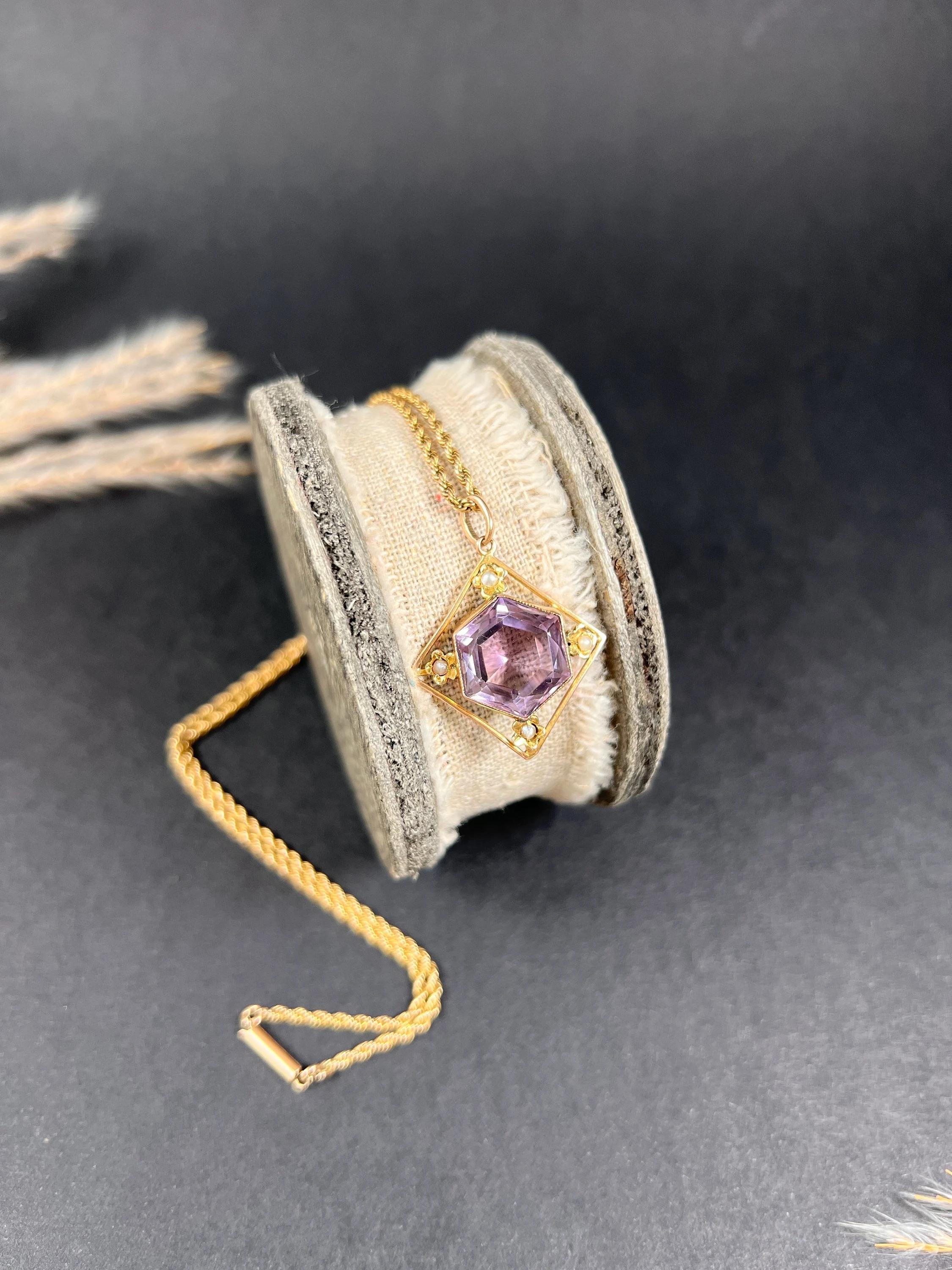 Pendentif édouardien ancien en or rose 9 carats Tagged, améthyste hexagonale et perles naturelles en vente 2