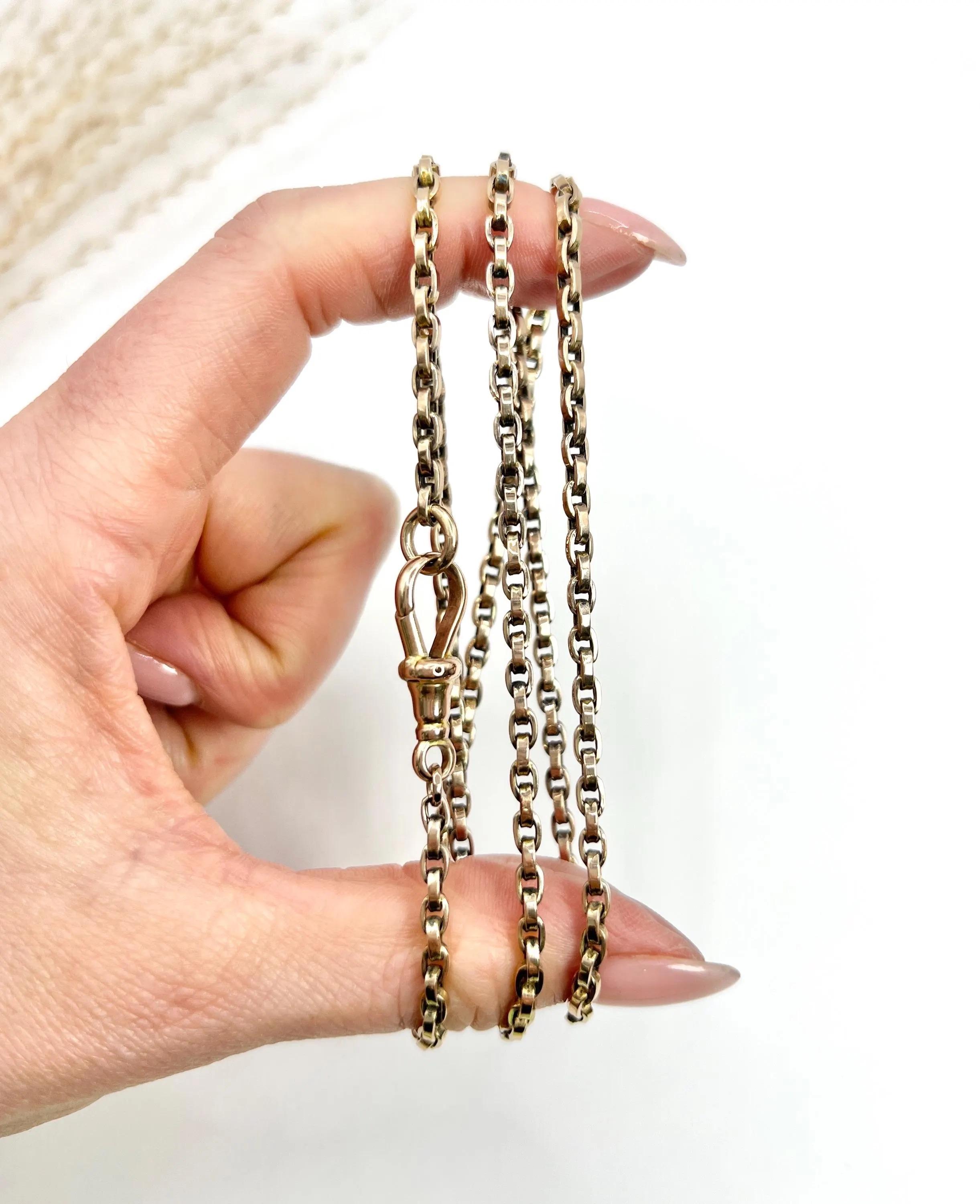 Antique 9ct Rose Gold, Victorian 25 Inch Long Rolo Link Chain with Swivel Clasp In Good Condition For Sale In Brighton, GB