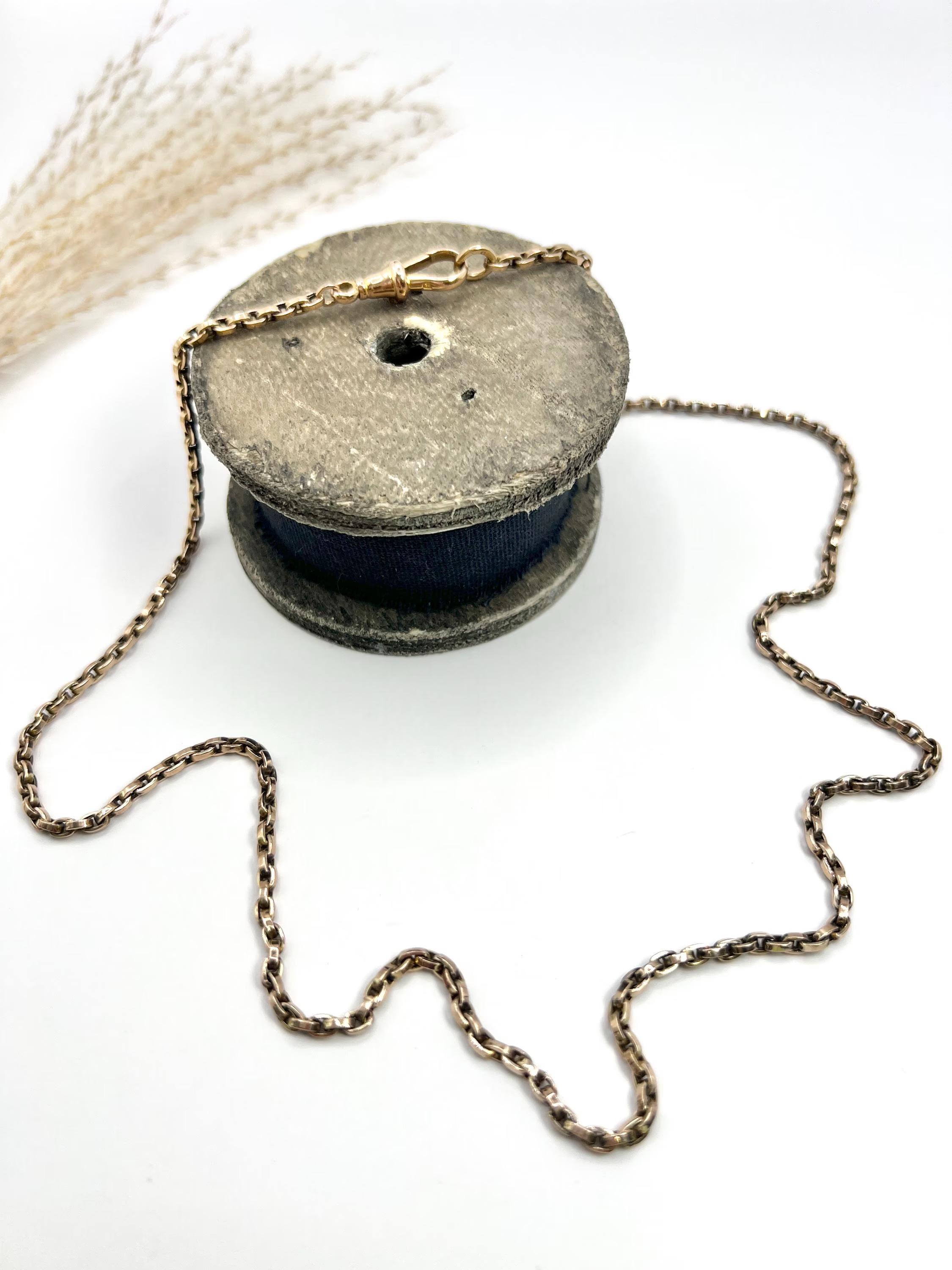 Antique 9ct Rose Gold, Victorian 27 Inch Long Rolo Link Chain with Swivel Clasp In Good Condition For Sale In Brighton, GB