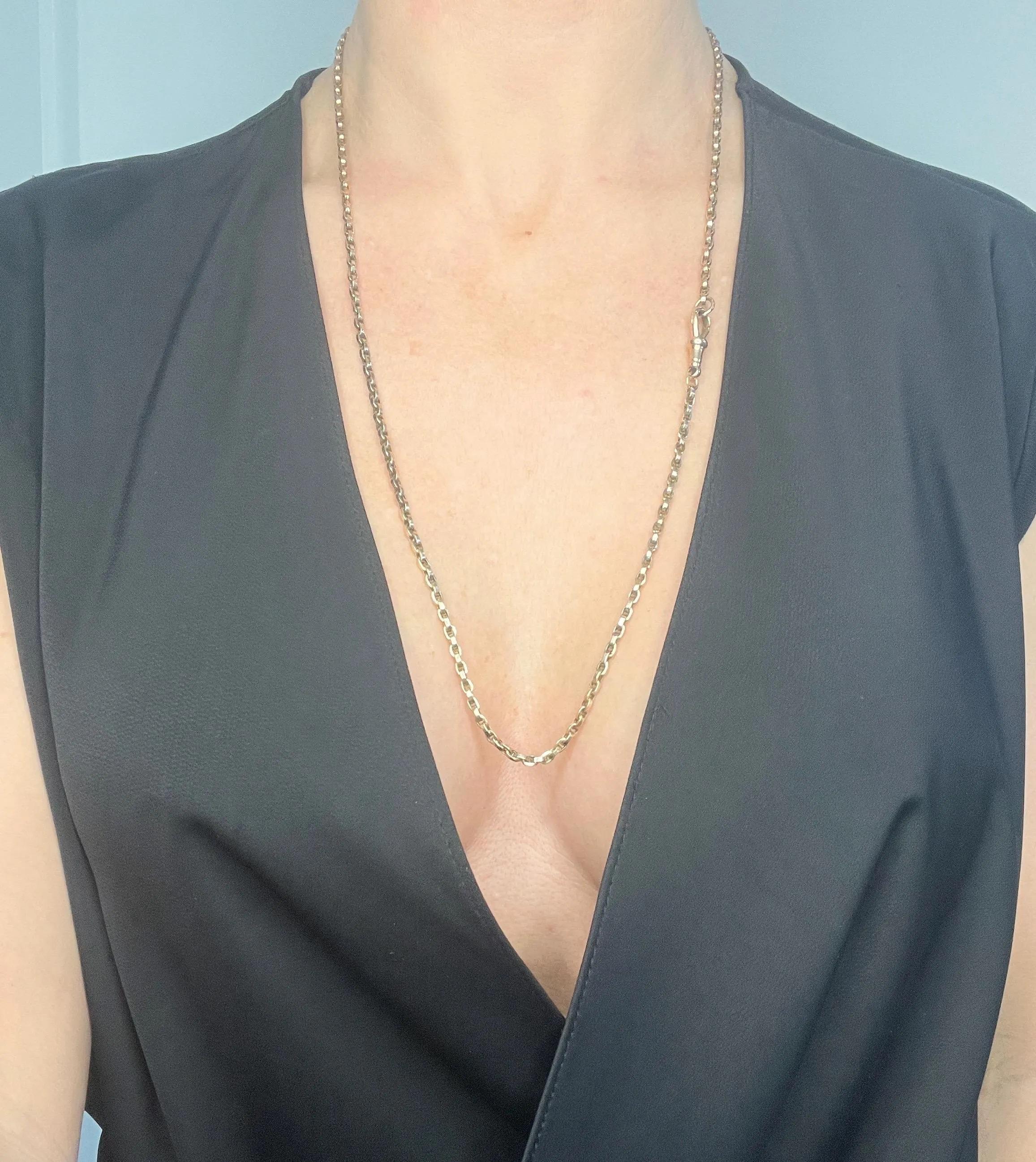 Antique Rolo Link Chain

9ct Rose Gold Stamped

Circa 1890

Makers Mark J G & S

This exquisite 9ct gold Victorian rolo link chain is a true masterpiece that will elevate any outfit. The chain measures approximately 27 inches long and features a