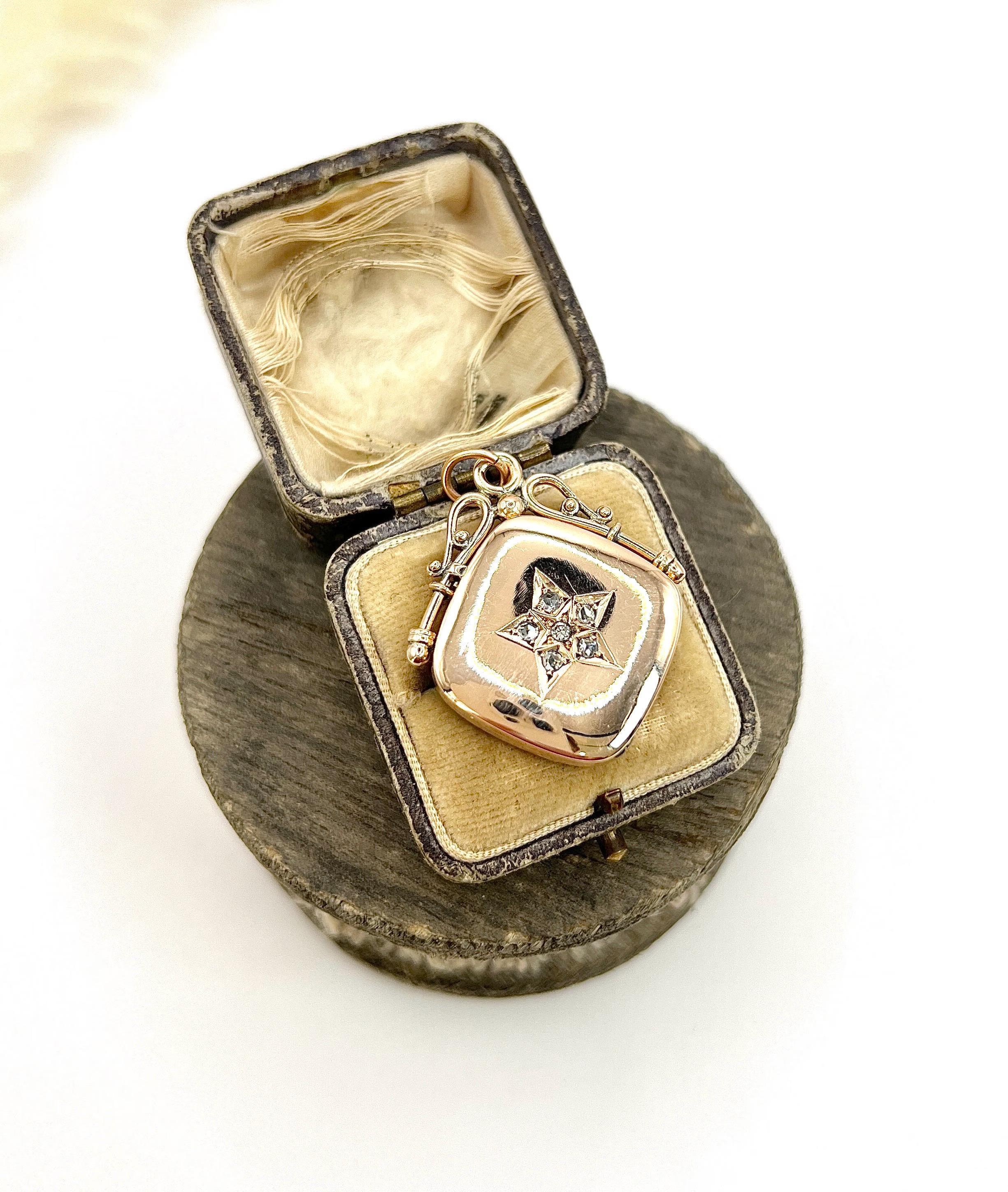Antique 9ct Rose Gold, Victorian Rose Cut Diamond Star Set Square Locket For Sale 6