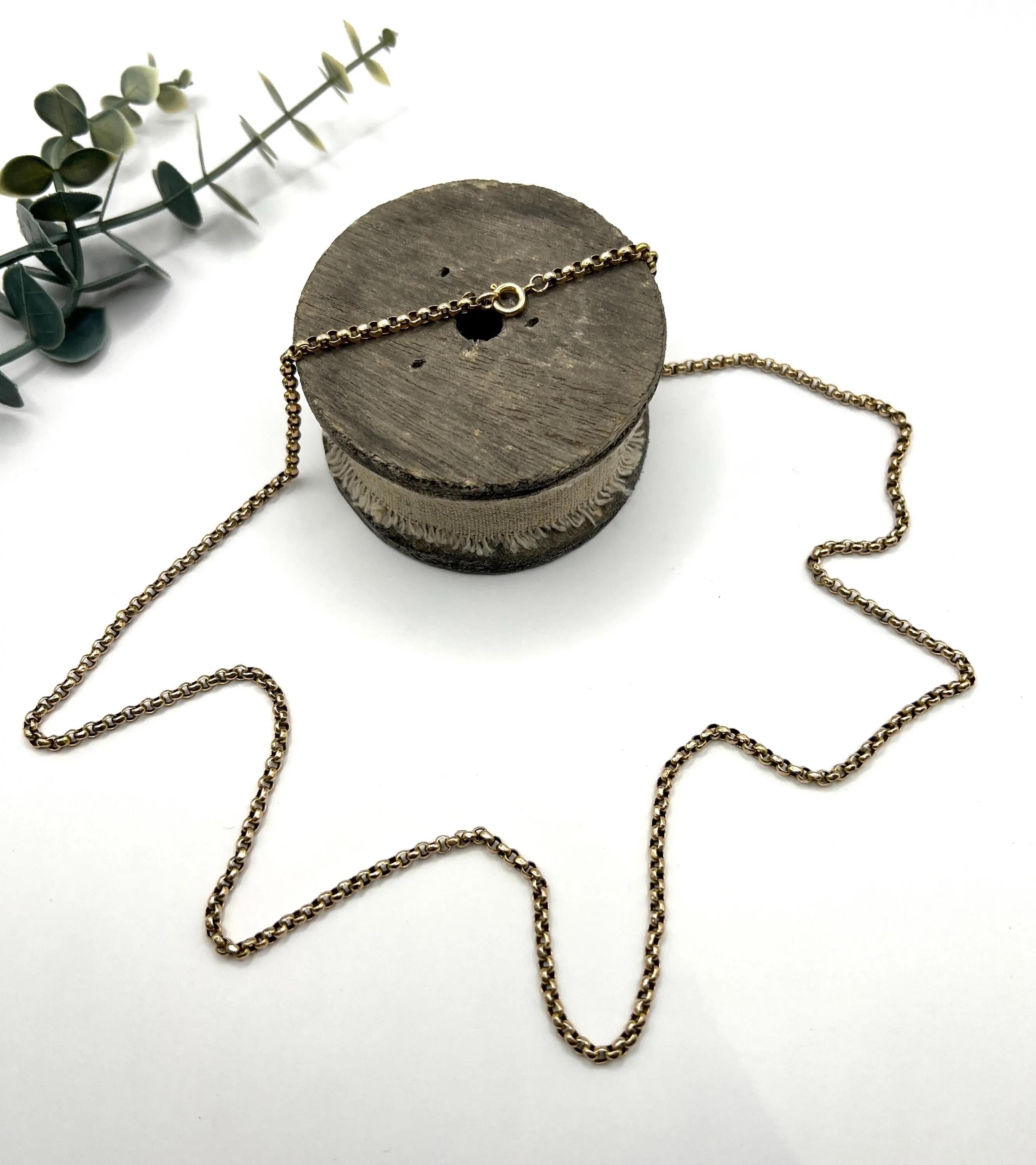 Chaîne Belcher ancienne en or jaune 9ct de 29 pouces - Collier Edwardien à maillons à facettes Bon état - En vente à Brighton, GB