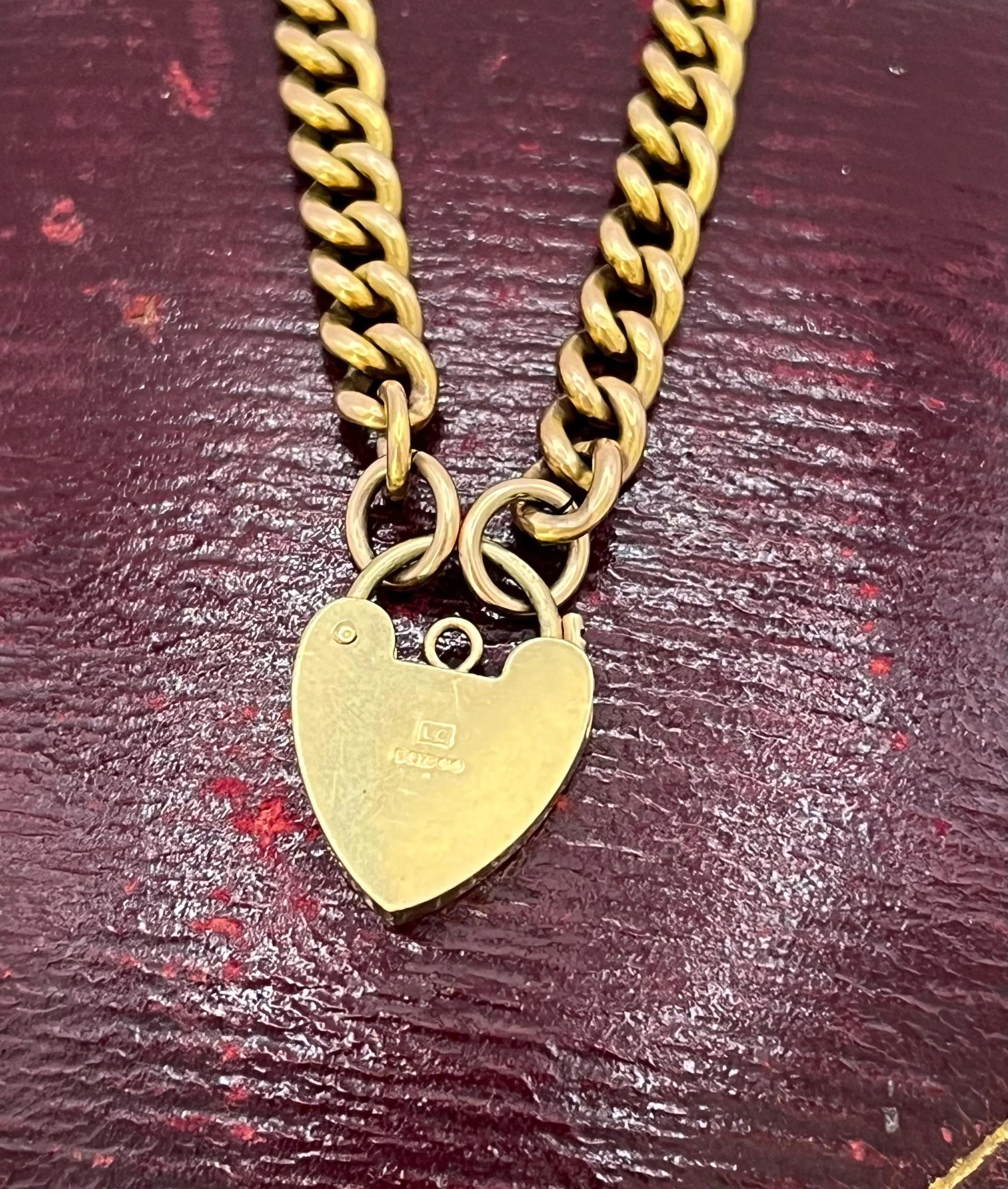  Bracelet ancien en or jaune 9ct Circa 1920 avec cadenas en forme de coeur Circa 1968 Unisexe 