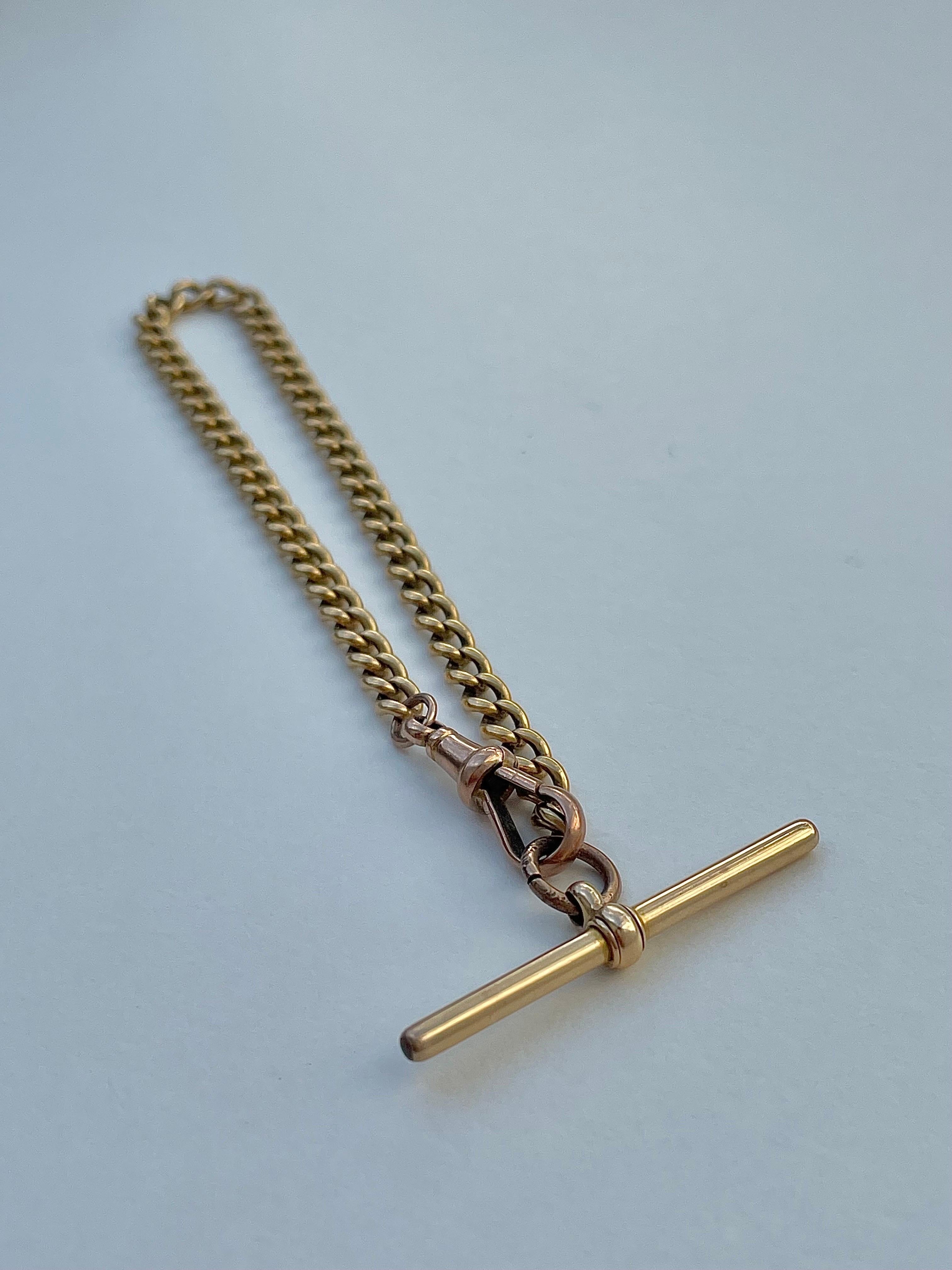 Antique 9ct Yellow Gold Bracelet Long Chain 

t bar / dog clip 
sweet classic curb link, everyday type of wear 

The item comes without the box in the photos but will be presented in a  gift box

Measurements: weight 14.6g, length 22.6cm, width